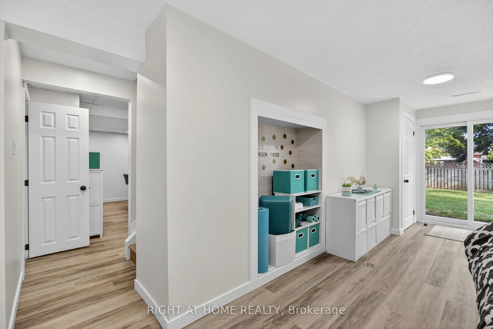 Photo 19 of 13 Orwell Crescent, Barrie, Letitia Heights — HOMEH