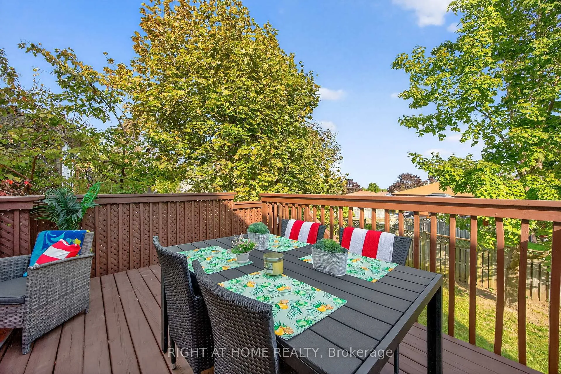 Photo 25 of 13 Orwell Crescent, Barrie, Letitia Heights — HOMEH