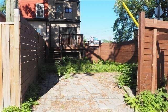 Photo 18 of 4 Curzon Street, Toronto, South Riverdale — HOMEH