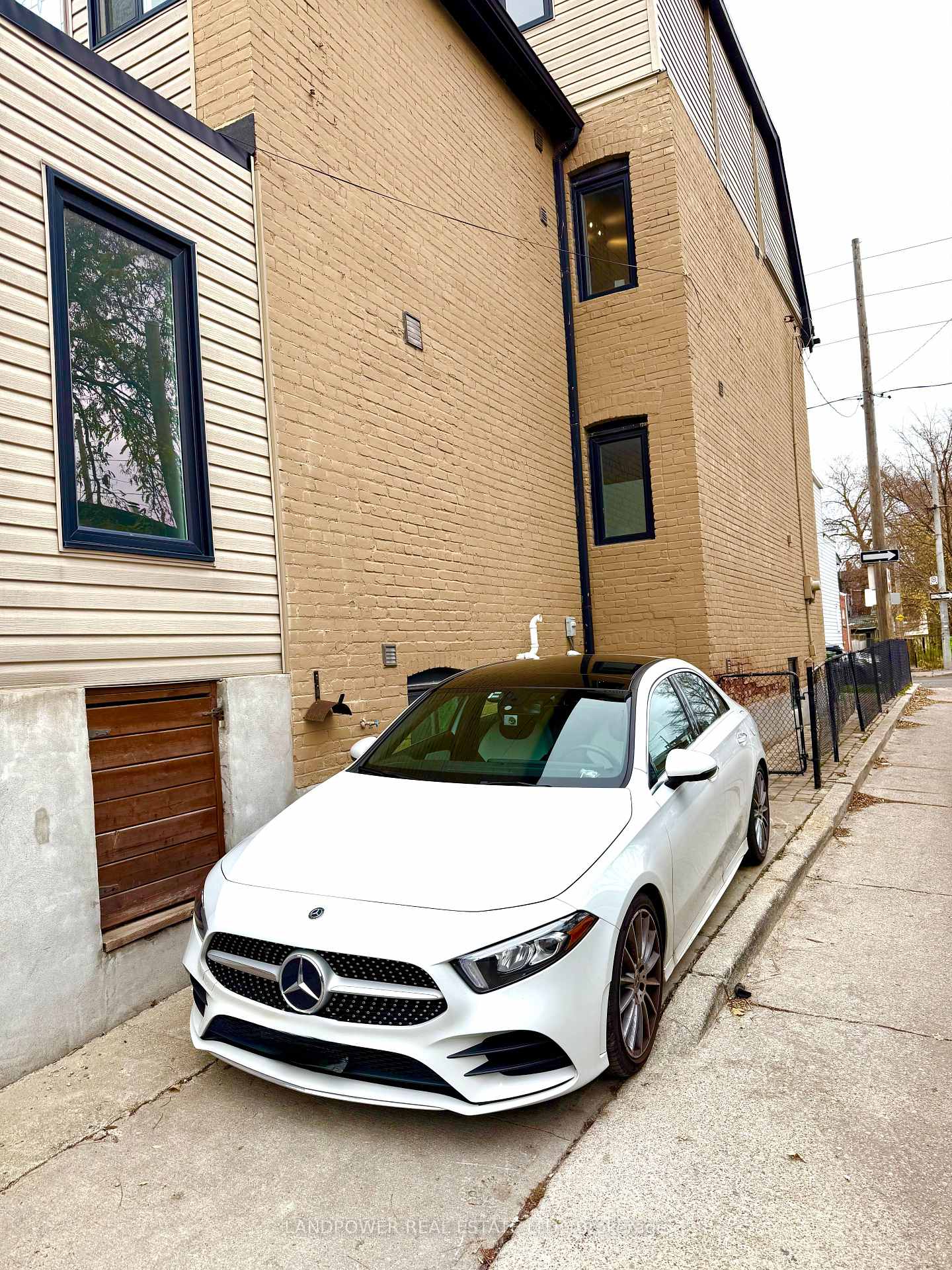 Photo 22 of 4 Curzon Street, Toronto, South Riverdale — HOMEH