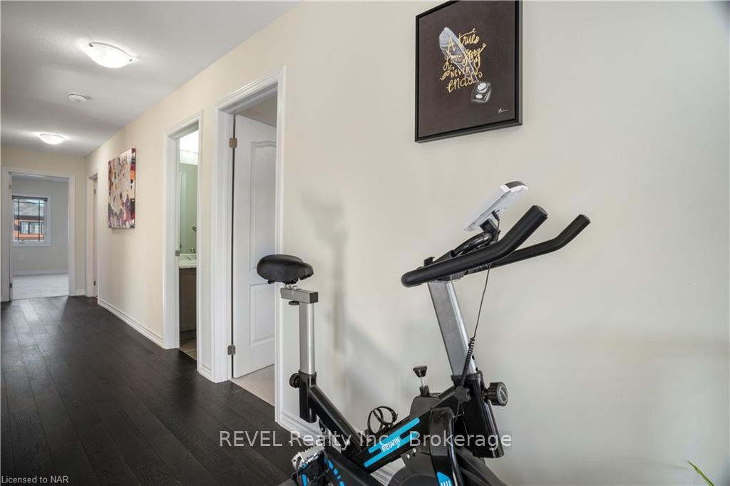 Photo 15 of 22 Frontier Drive, Thorold, Rolling Meadows — HOMEH