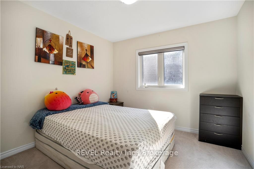Photo 16 of 22 Frontier Drive, Thorold, Rolling Meadows — HOMEH