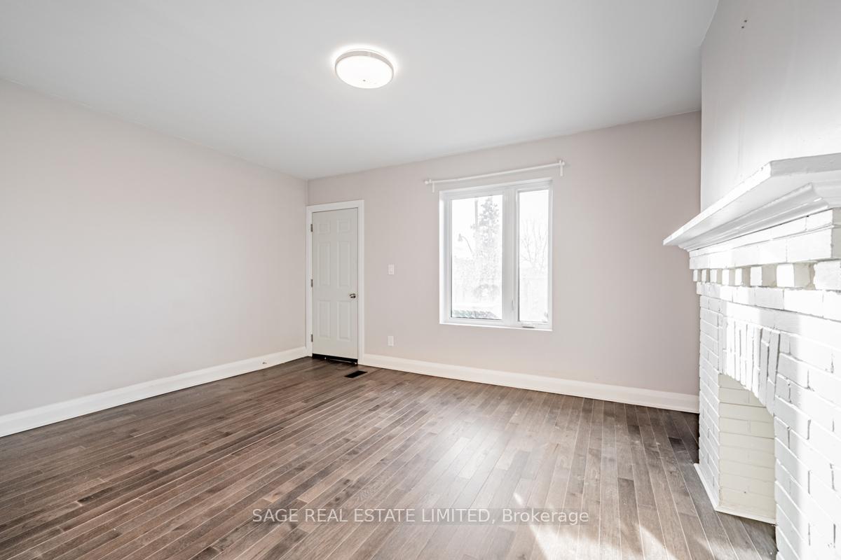 Photo 3 of Unit UPPER, 130 Marchmount Road, Toronto, Wychwood — HOMEH