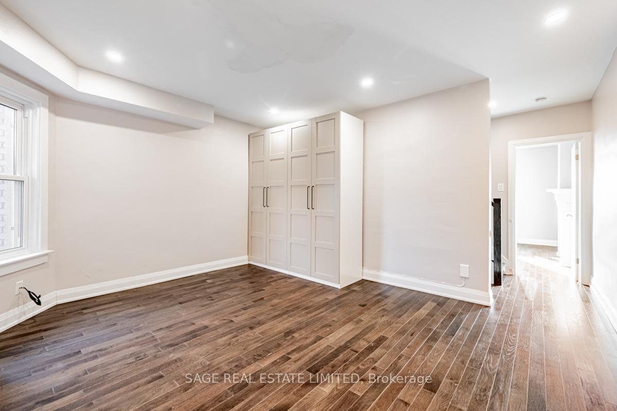 Photo 8 of Unit UPPER, 130 Marchmount Road, Toronto, Wychwood — HOMEH