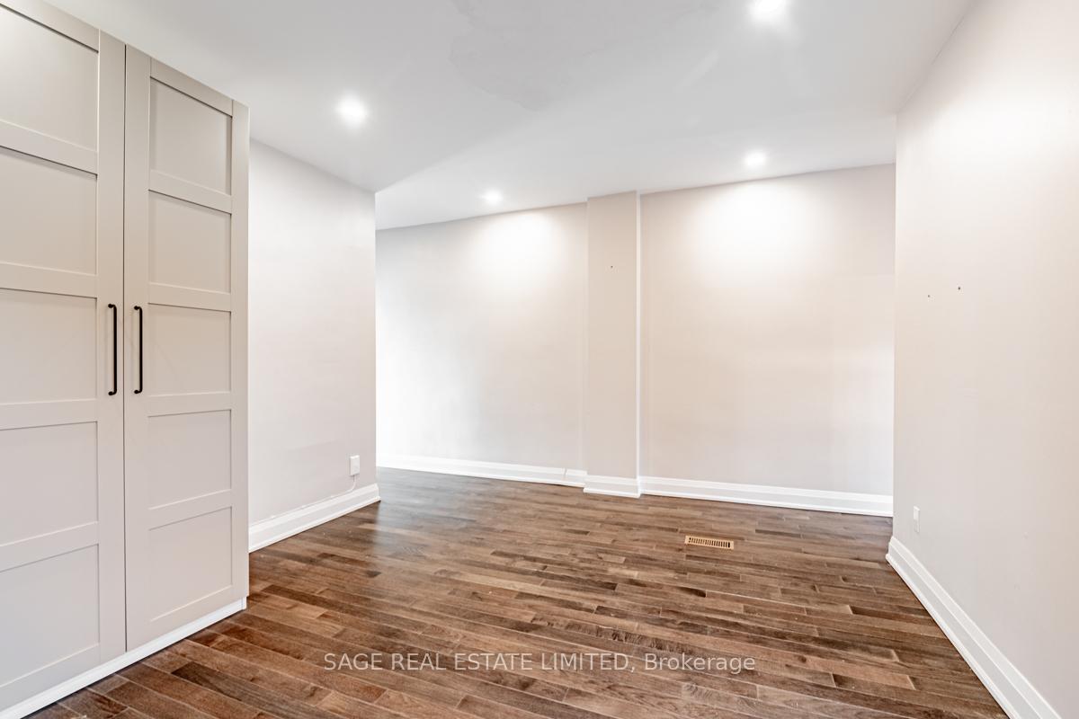 Photo 10 of Unit UPPER, 130 Marchmount Road, Toronto, Wychwood — HOMEH