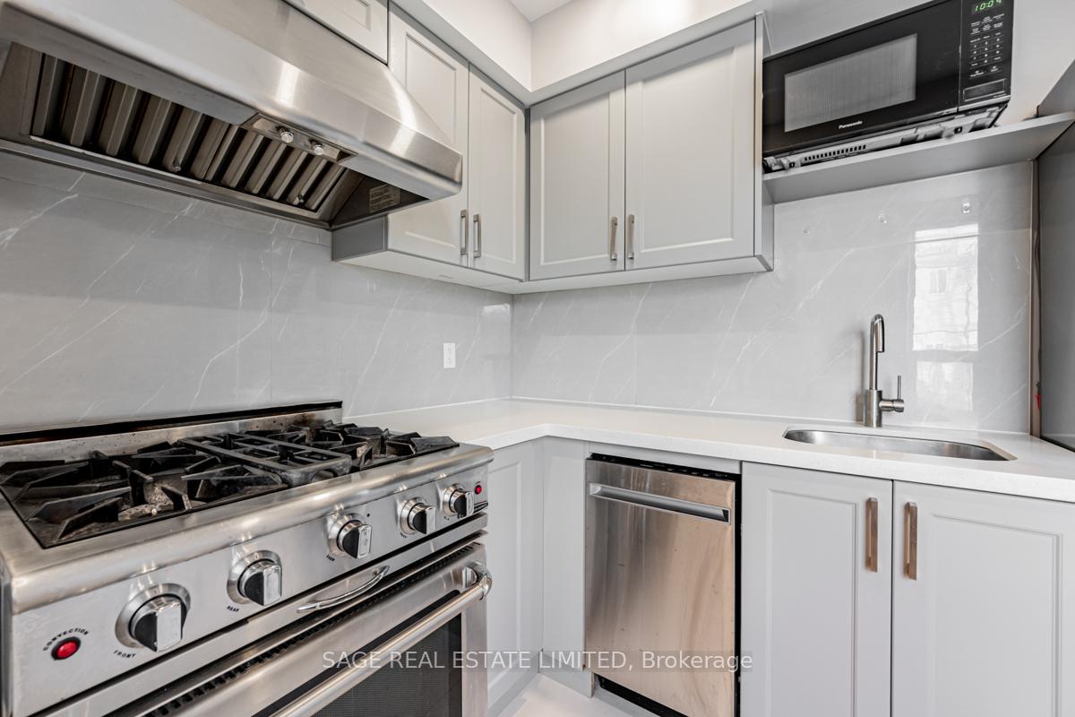 Photo 11 of Unit UPPER, 130 Marchmount Road, Toronto, Wychwood — HOMEH
