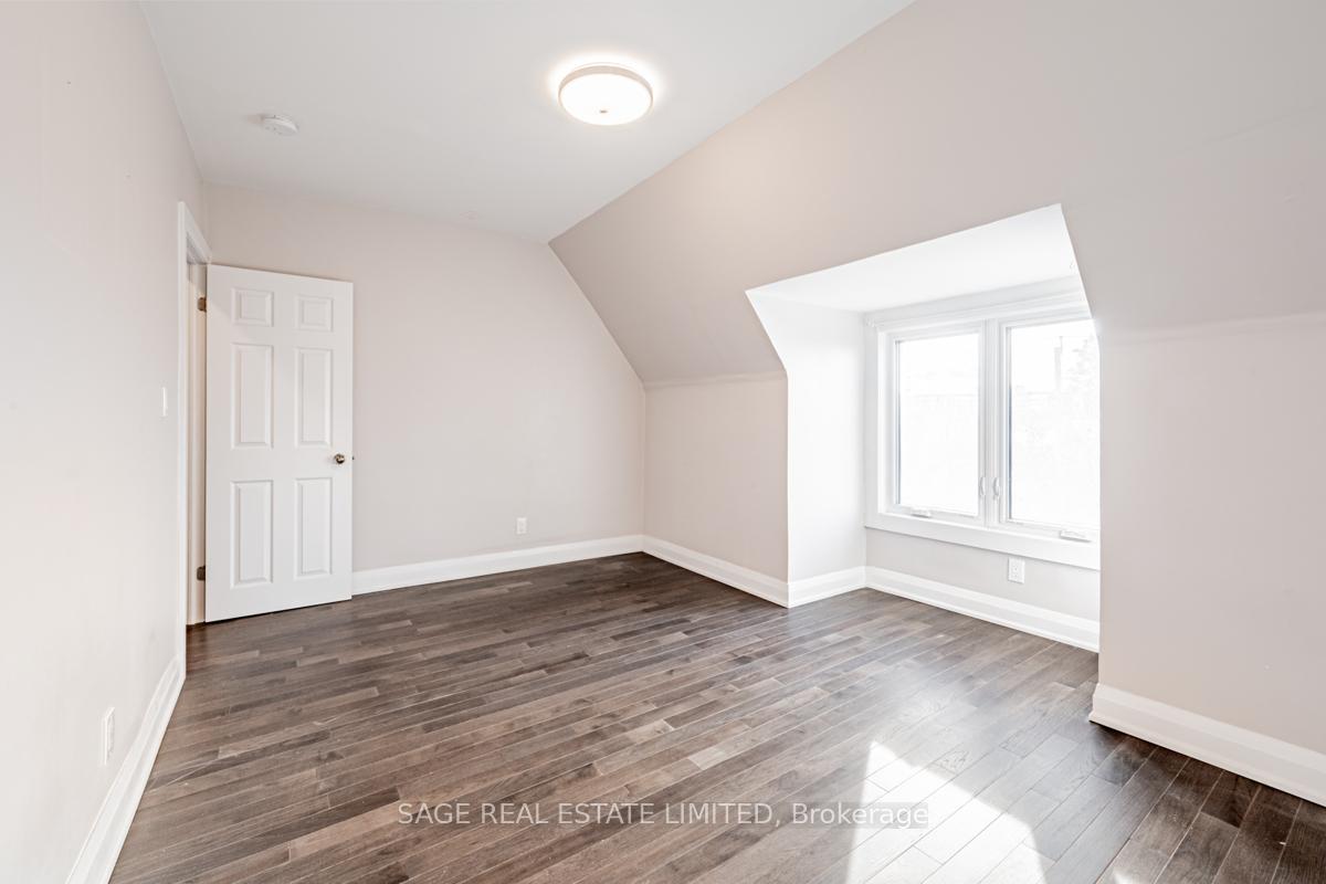 Photo 14 of Unit UPPER, 130 Marchmount Road, Toronto, Wychwood — HOMEH