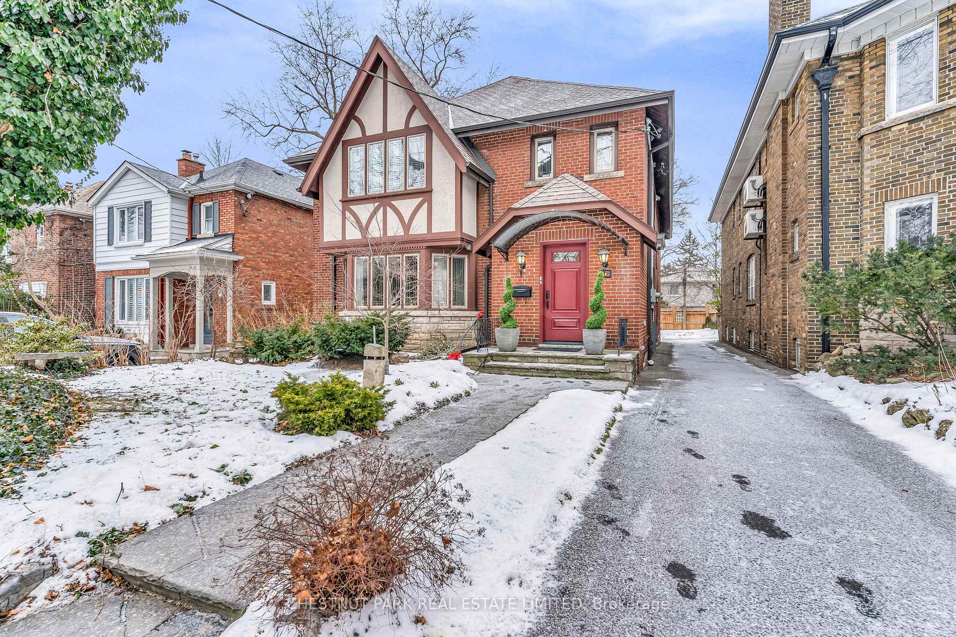 Photo 1 of 745 Avenue Road, Toronto, Forest Hill South — HOMEH
