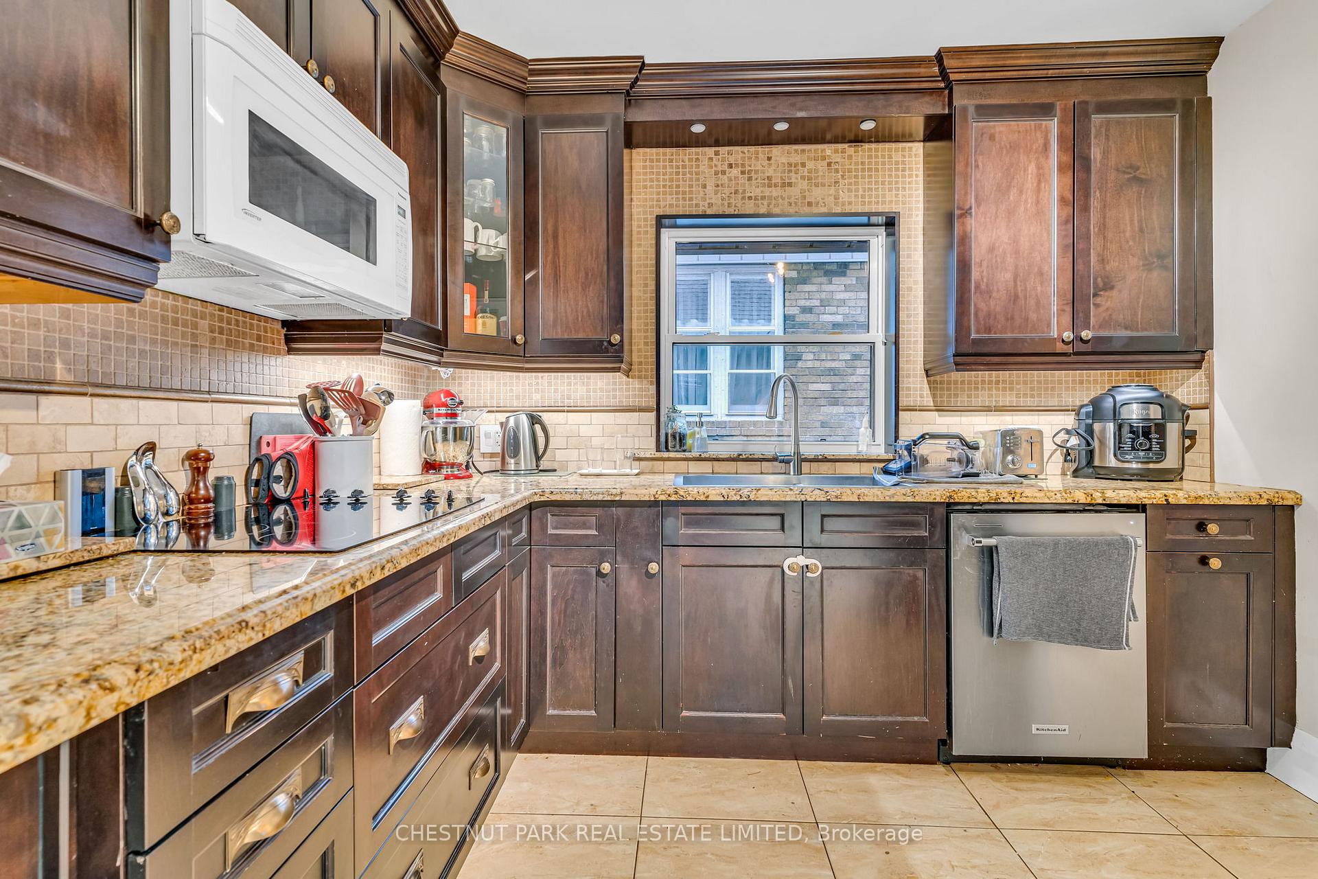 Photo 14 of 745 Avenue Road, Toronto, Forest Hill South — HOMEH