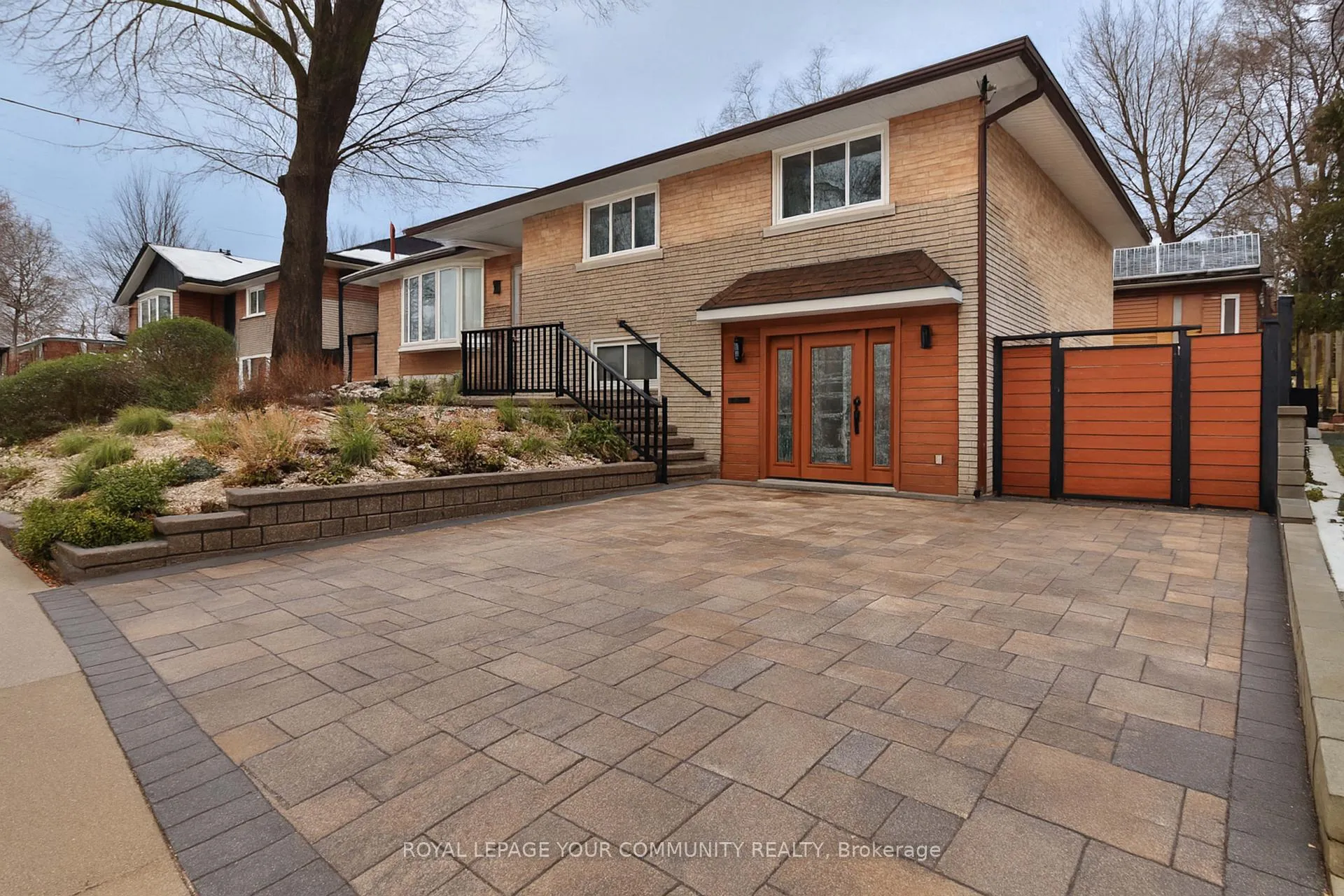 Front of 20 Burnview Crescent
