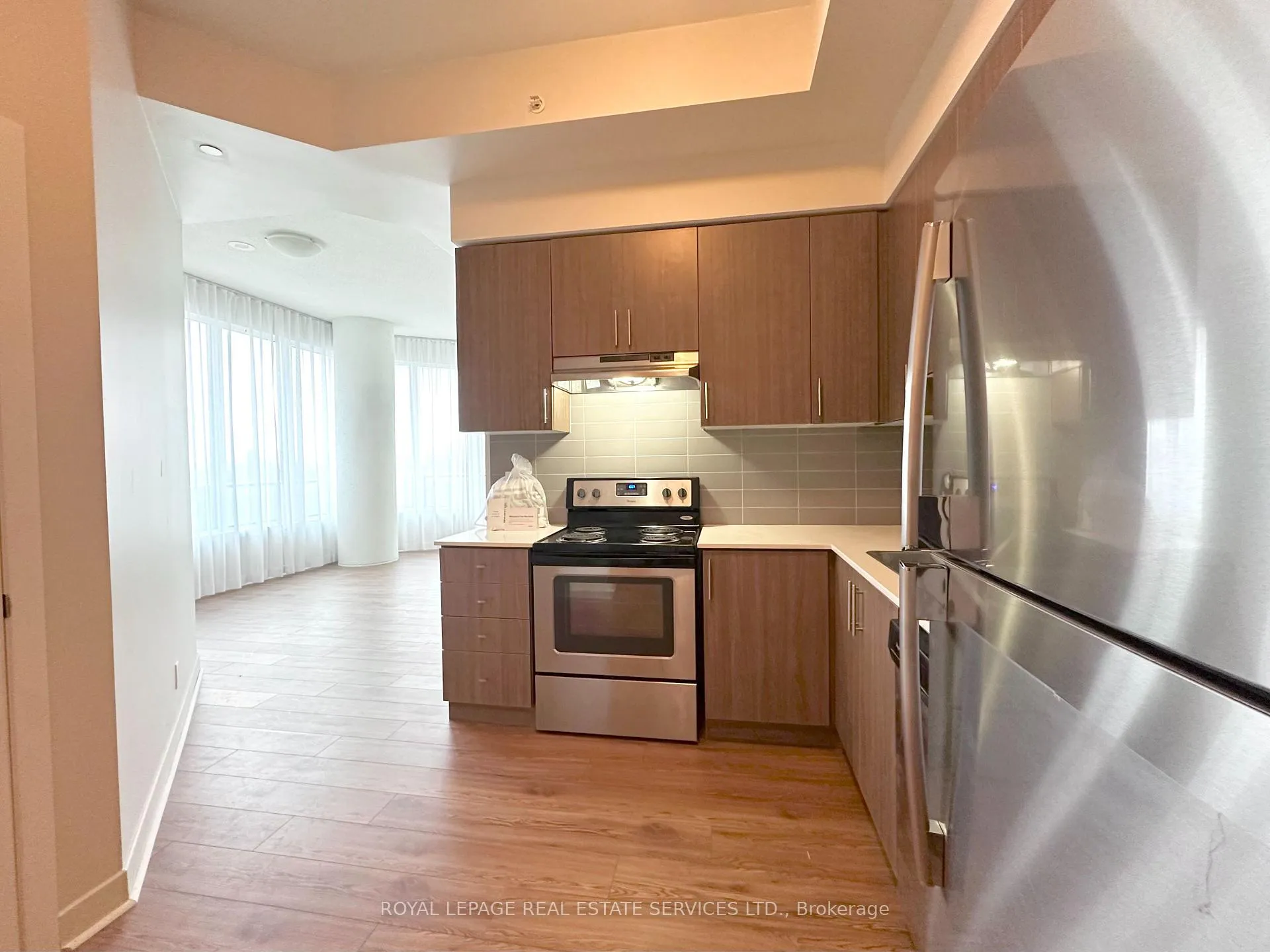 Photo 3 of Unit 304, 188 Clark Boulevard, Brampton, Queen Street Corridor — HOMEH