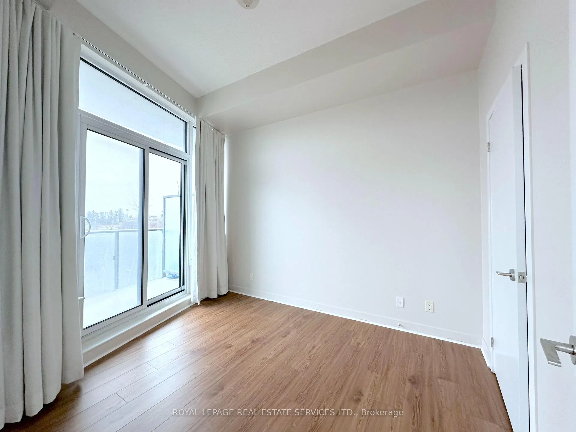 Photo 5 of Unit 304, 188 Clark Boulevard, Brampton, Queen Street Corridor — HOMEH