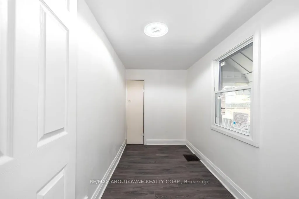 Photo 9 of 126 Harmony Avenue, Hamilton, Homeside — HOMEH