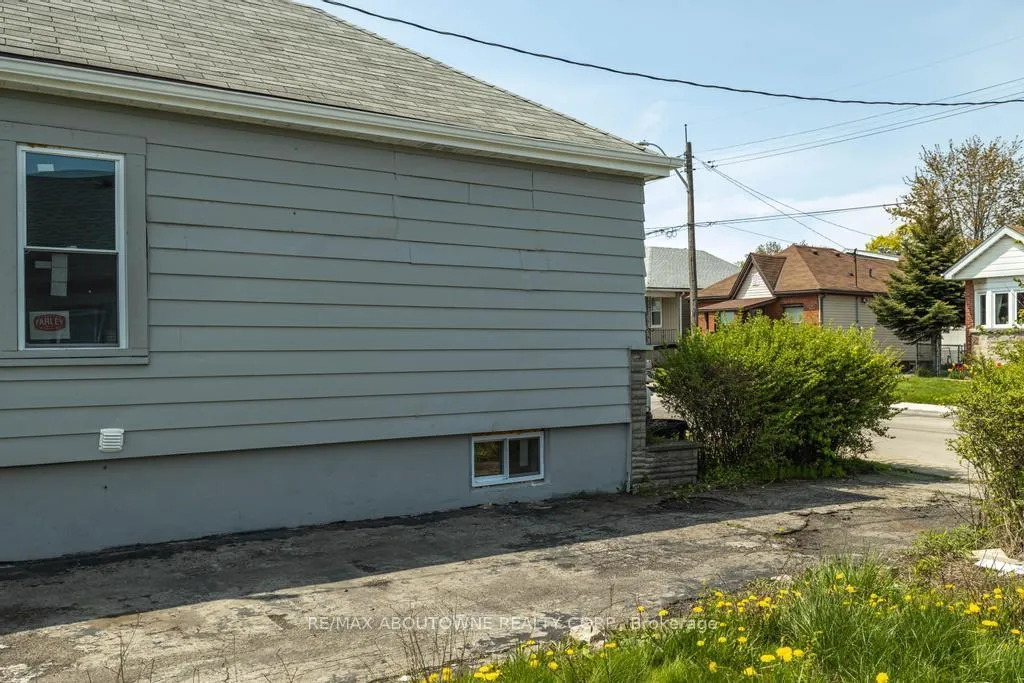 Photo 32 of 126 Harmony Avenue, Hamilton, Homeside — HOMEH