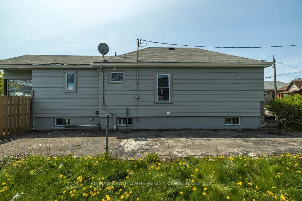 Photo 33 of 126 Harmony Avenue, Hamilton, Homeside — HOMEH