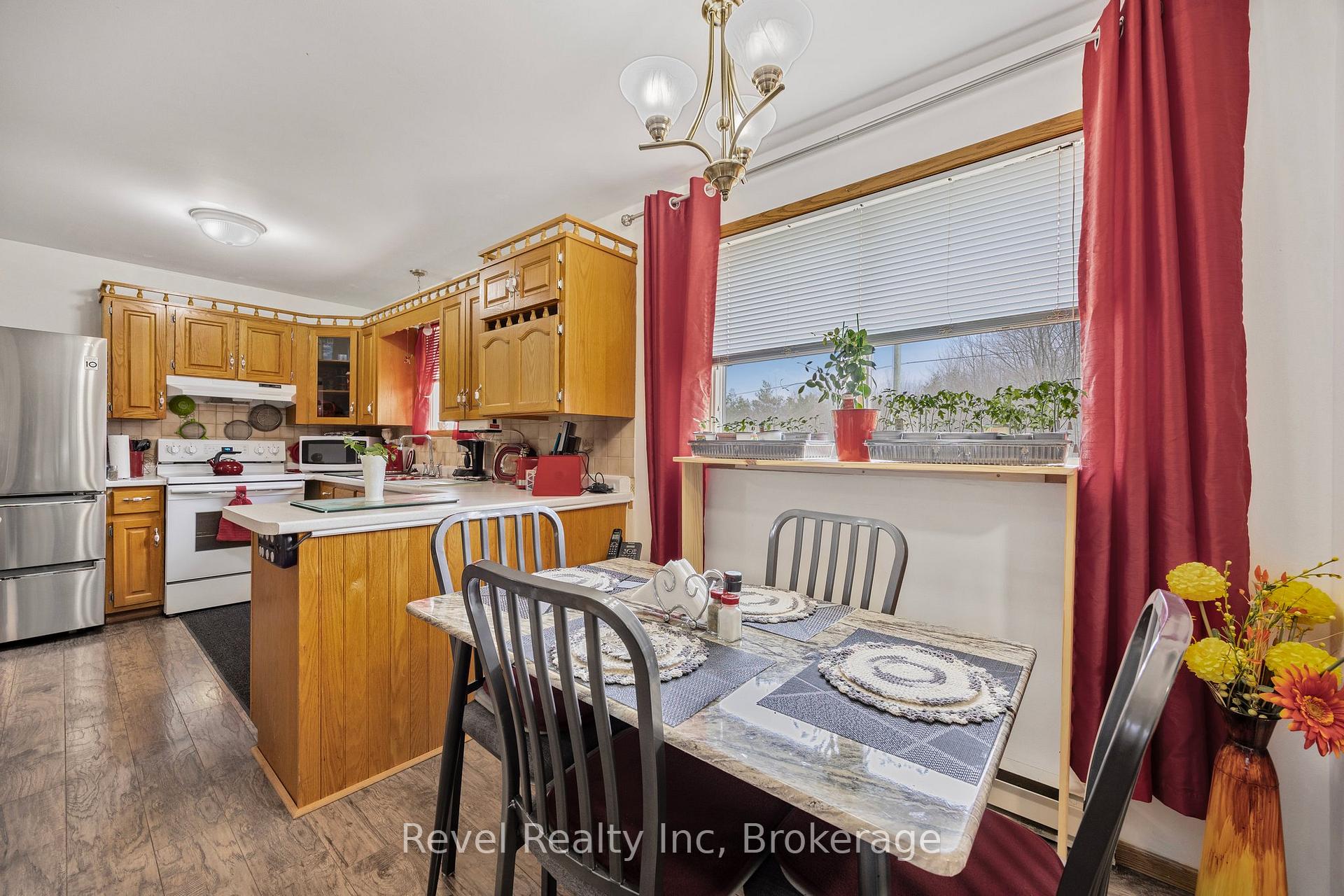 Photo 11 of 1710 Golf Link Road, Tiny, Rural Tiny — HOMEH