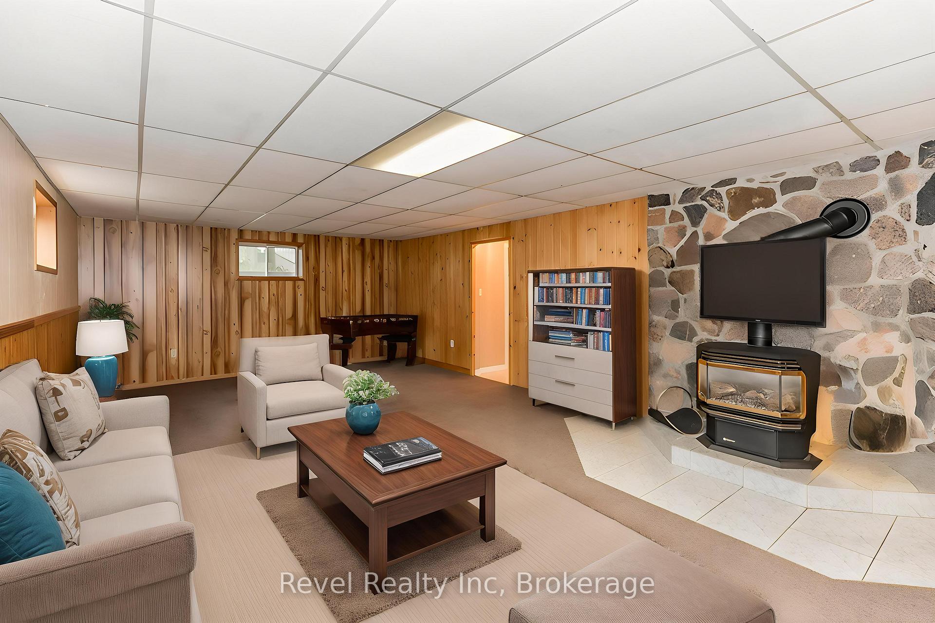 Photo 15 of 1710 Golf Link Road, Tiny, Rural Tiny — HOMEH