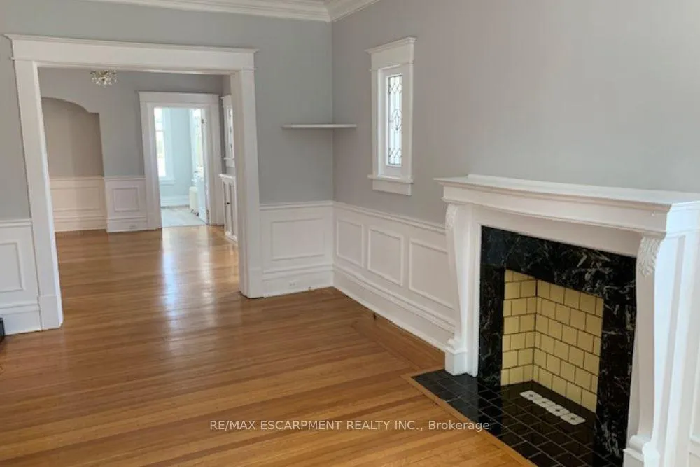 Photo 5 of Unit 1, 2 Undermount Avenue, Hamilton, Kirkendall — HOMEH