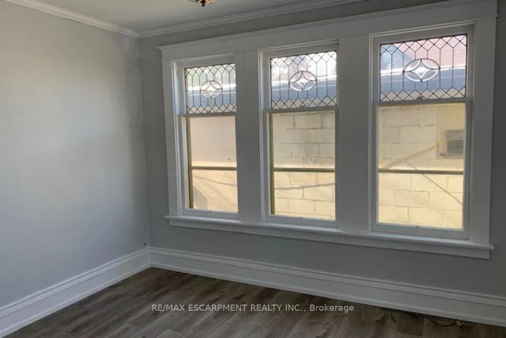 Photo 9 of Unit 1, 2 Undermount Avenue, Hamilton, Kirkendall — HOMEH