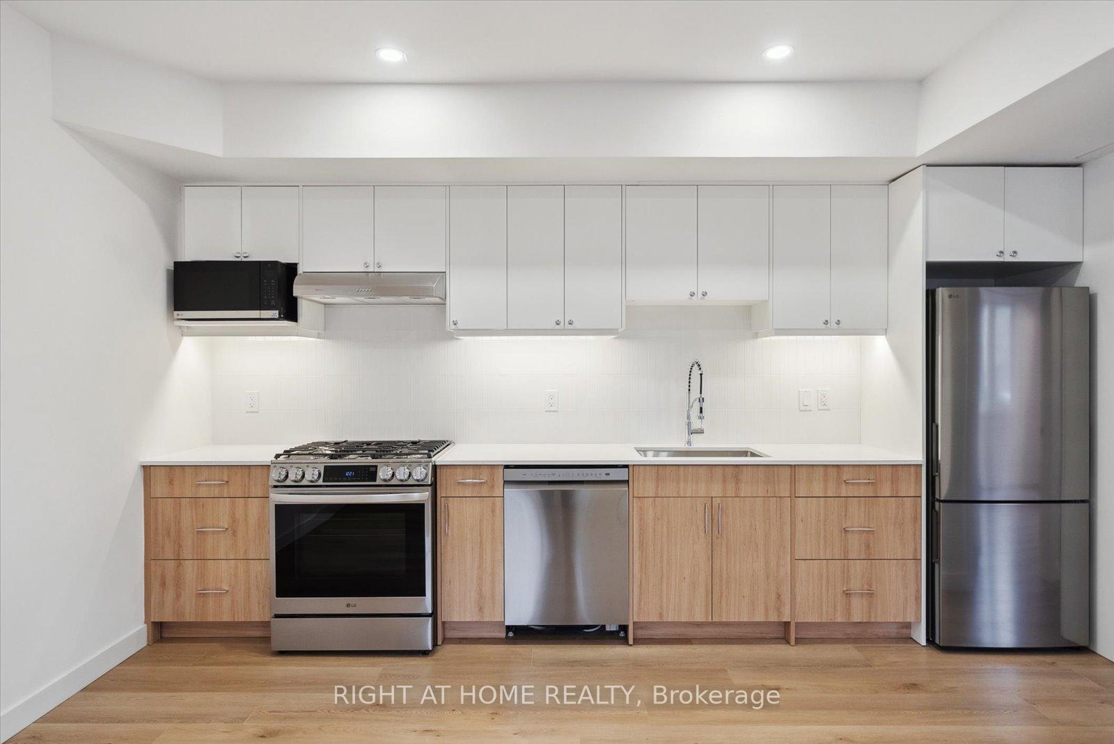 Photo 2 of Unit 7, 321 St George Street, Toronto, The Annex — HOMEH