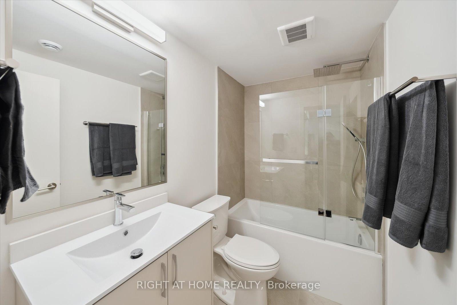 Photo 5 of Unit 7, 321 St George Street, Toronto, The Annex — HOMEH