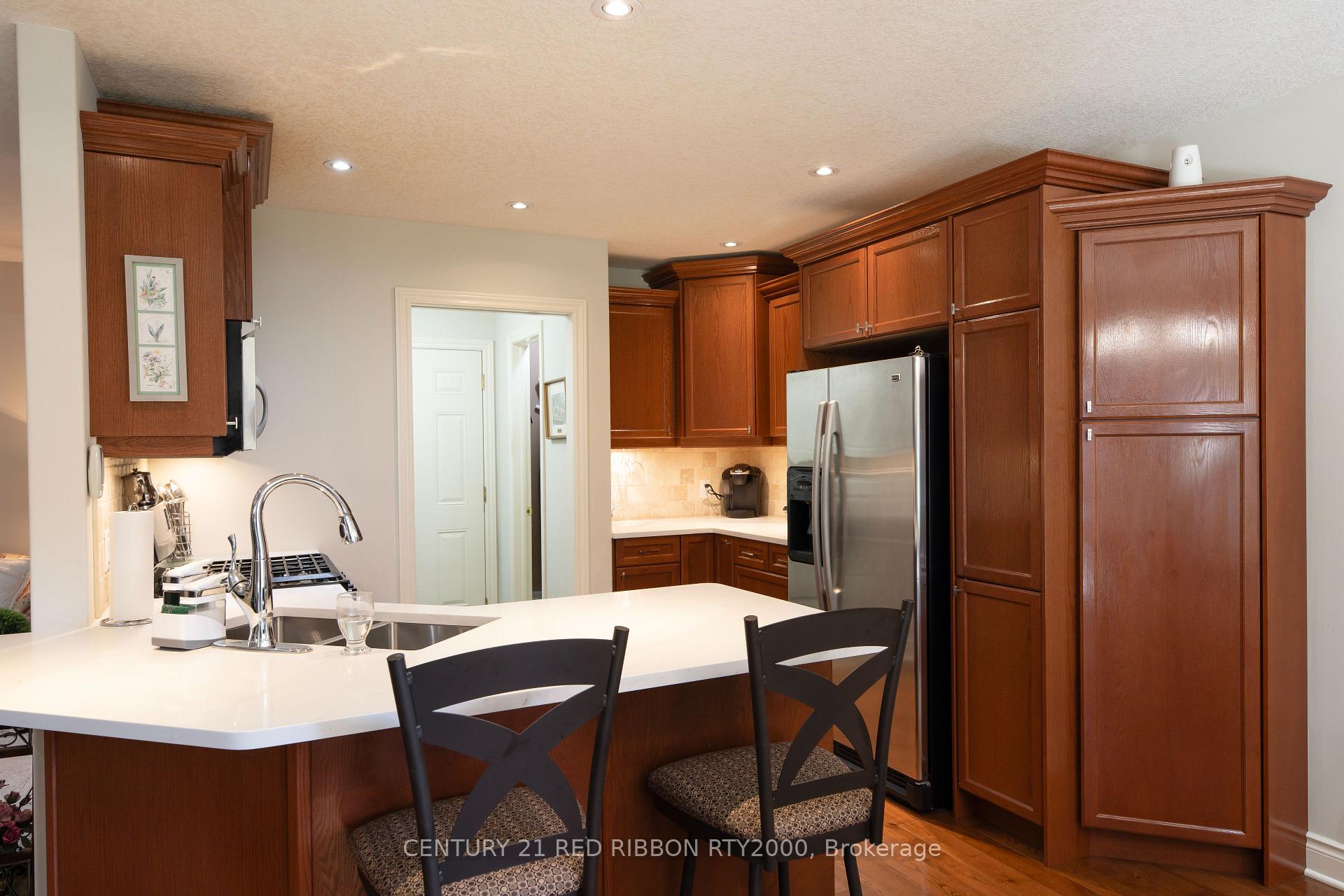 Photo 7 of 132 Deborah Drive, Strathroy-Caradoc, NE — HOMEH