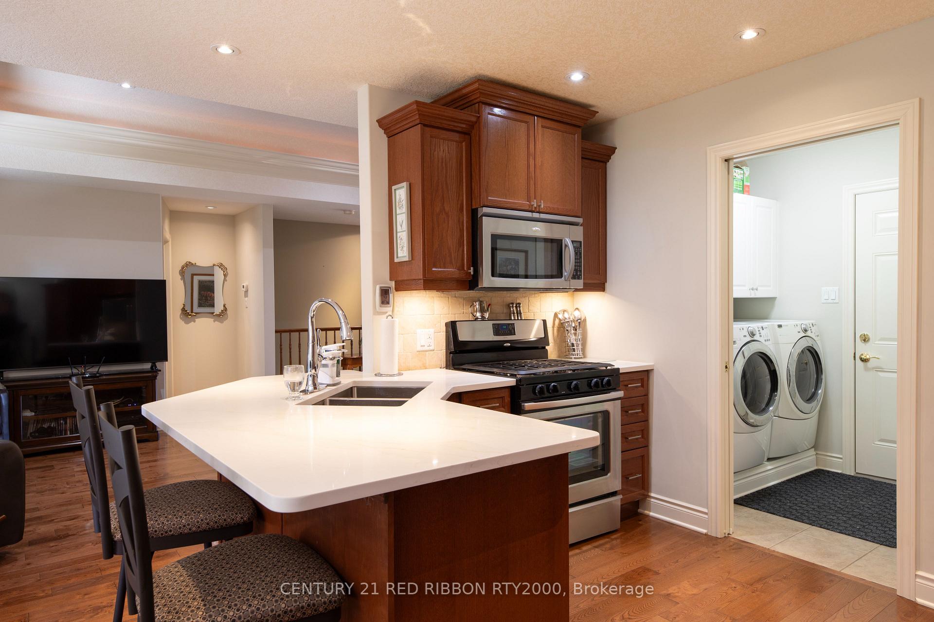 Photo 8 of 132 Deborah Drive, Strathroy-Caradoc, NE — HOMEH