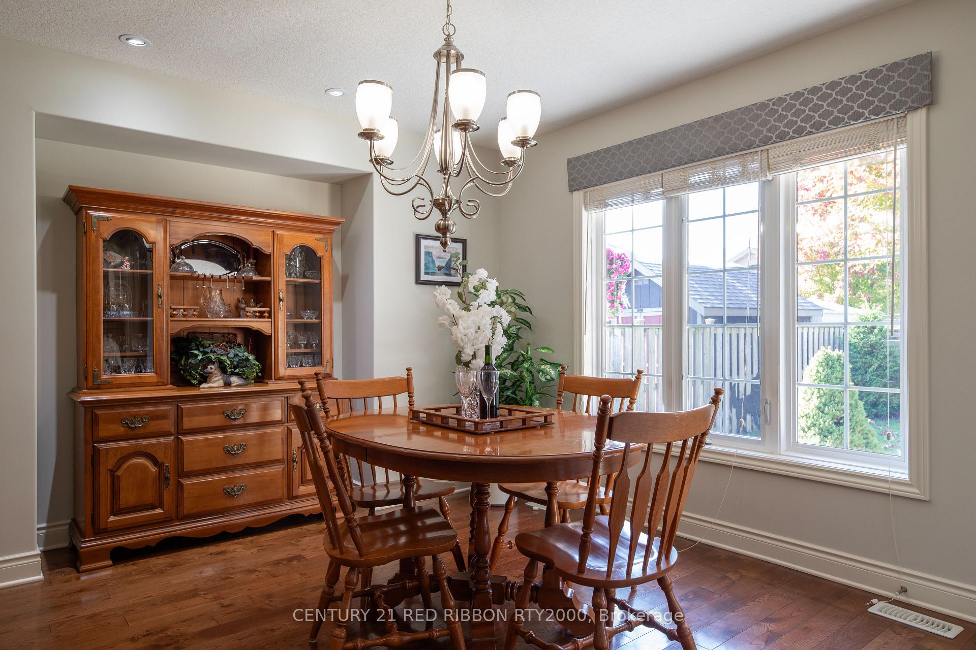 Photo 12 of 132 Deborah Drive, Strathroy-Caradoc, NE — HOMEH