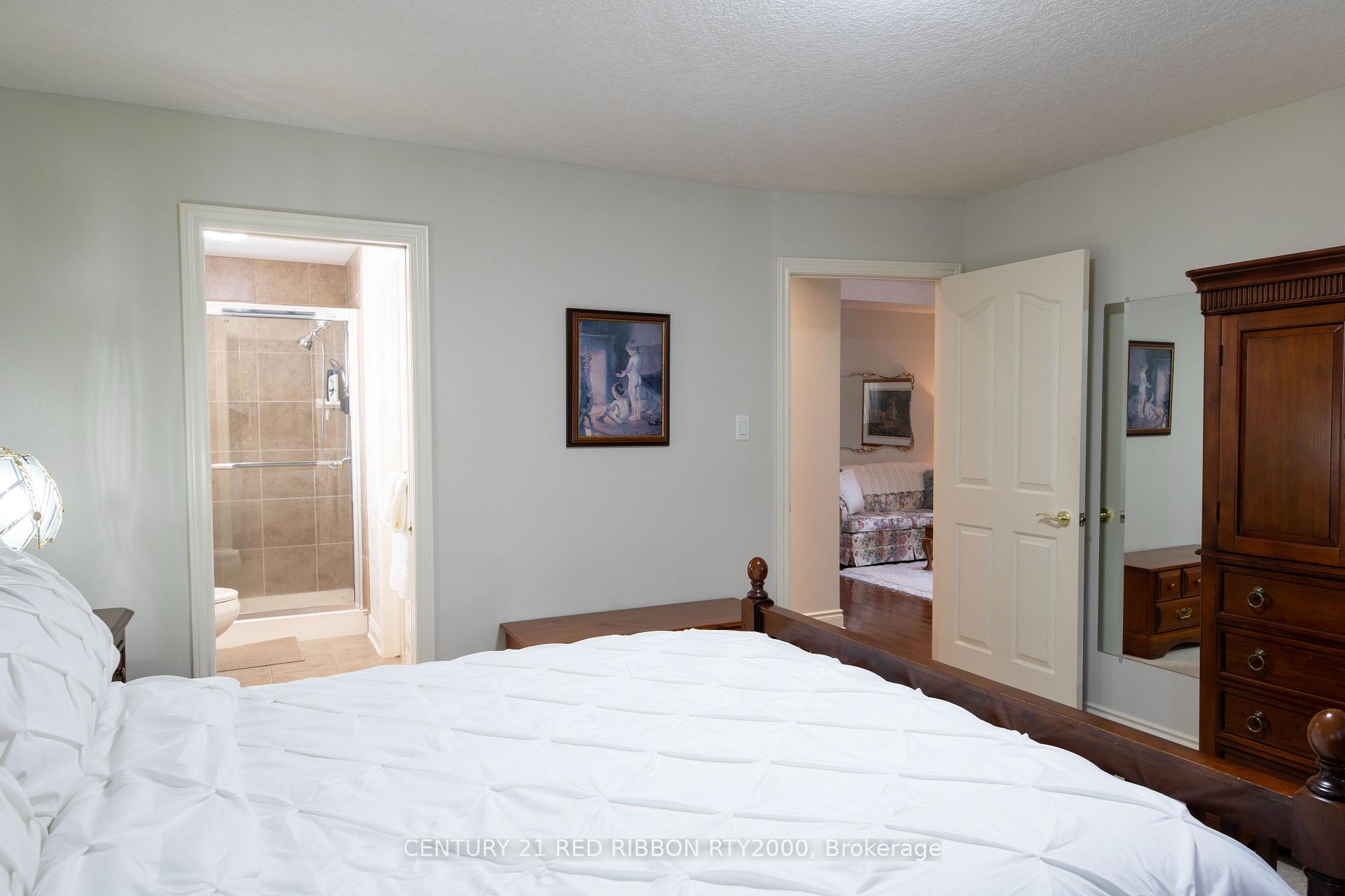 Photo 14 of 132 Deborah Drive, Strathroy-Caradoc, NE — HOMEH