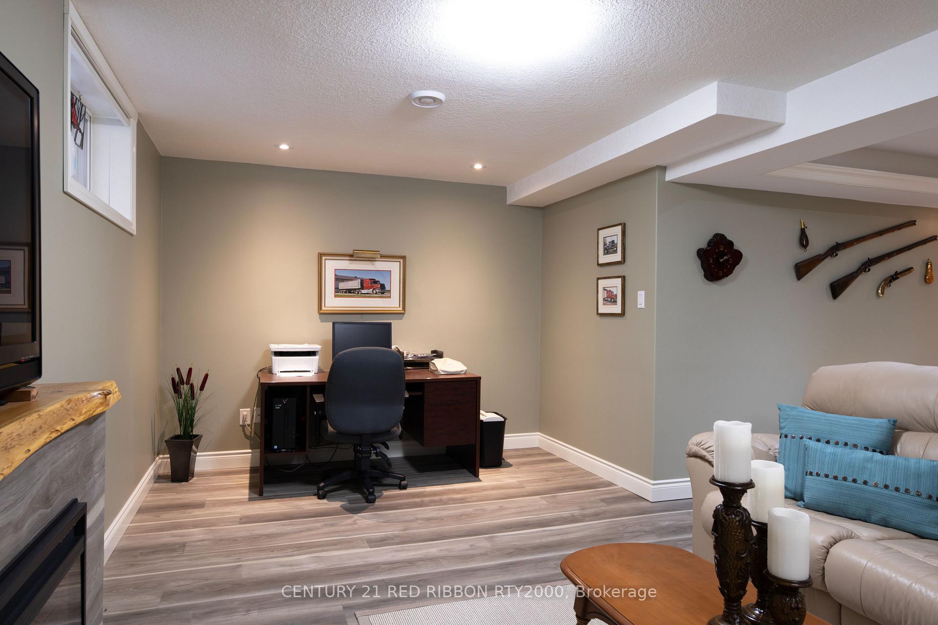 Photo 27 of 132 Deborah Drive, Strathroy-Caradoc, NE — HOMEH