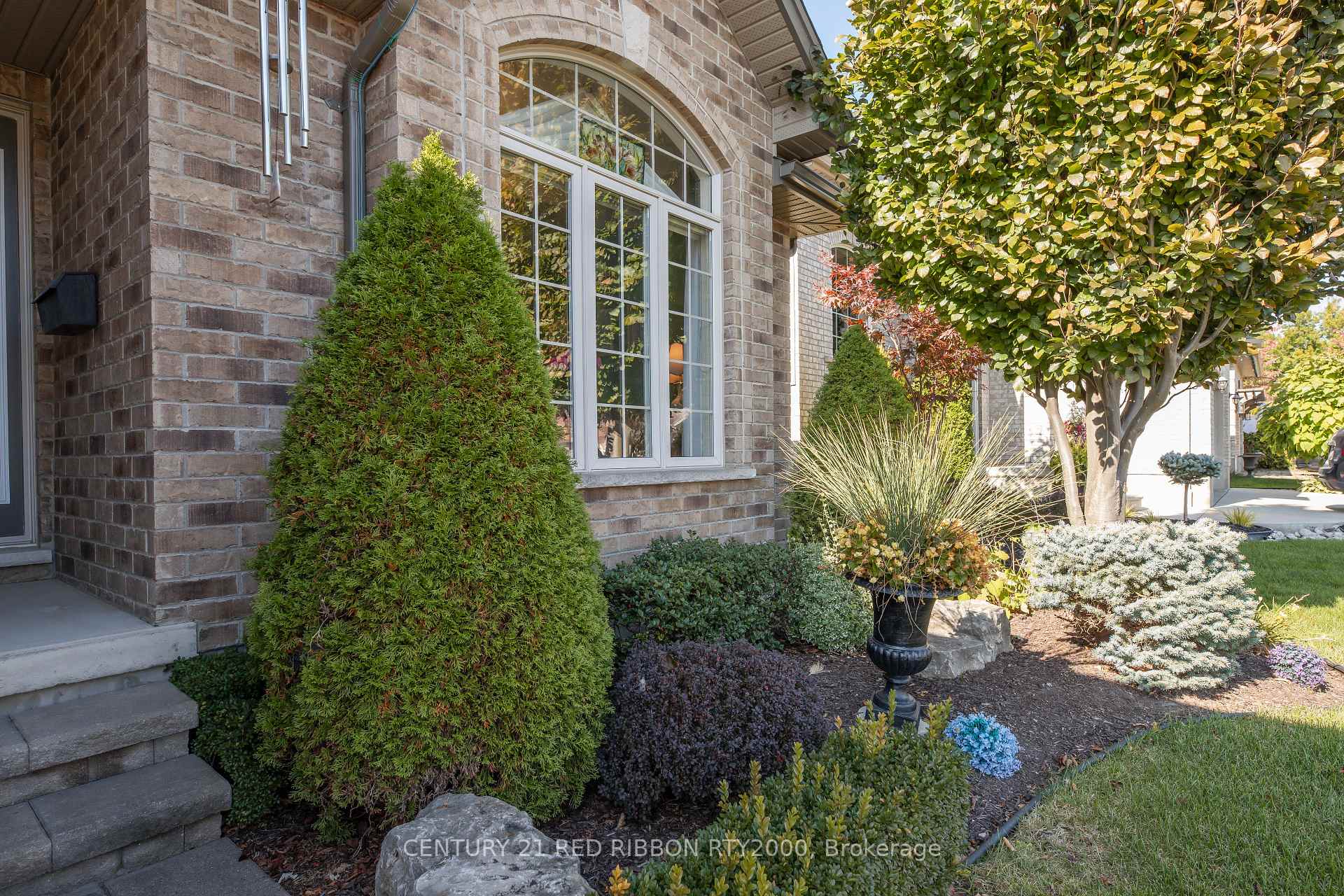 Photo 38 of 132 Deborah Drive, Strathroy-Caradoc, NE — HOMEH