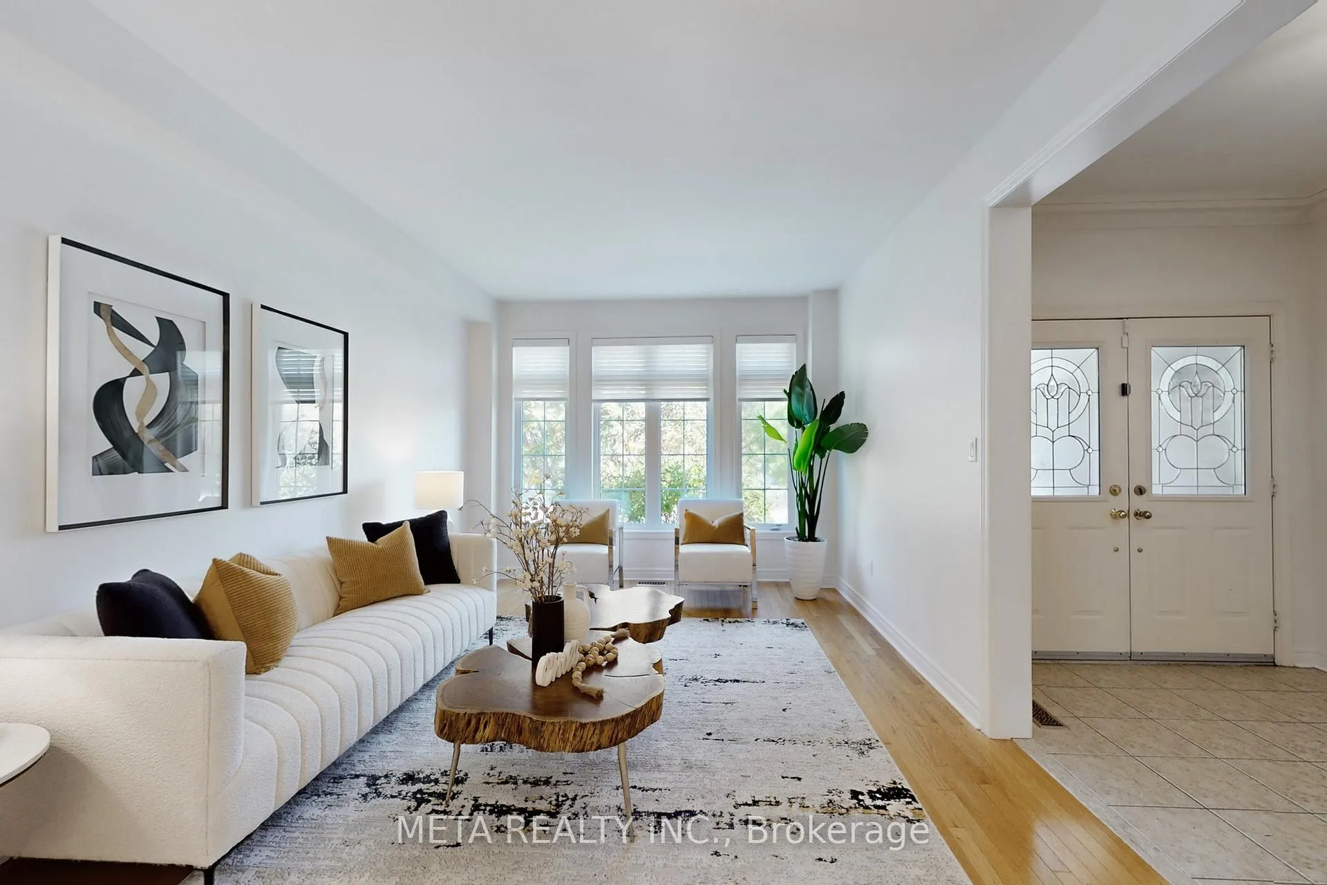 Photo 2 of 188 Willis Drive, Aurora, Aurora Highlands — HOMEH