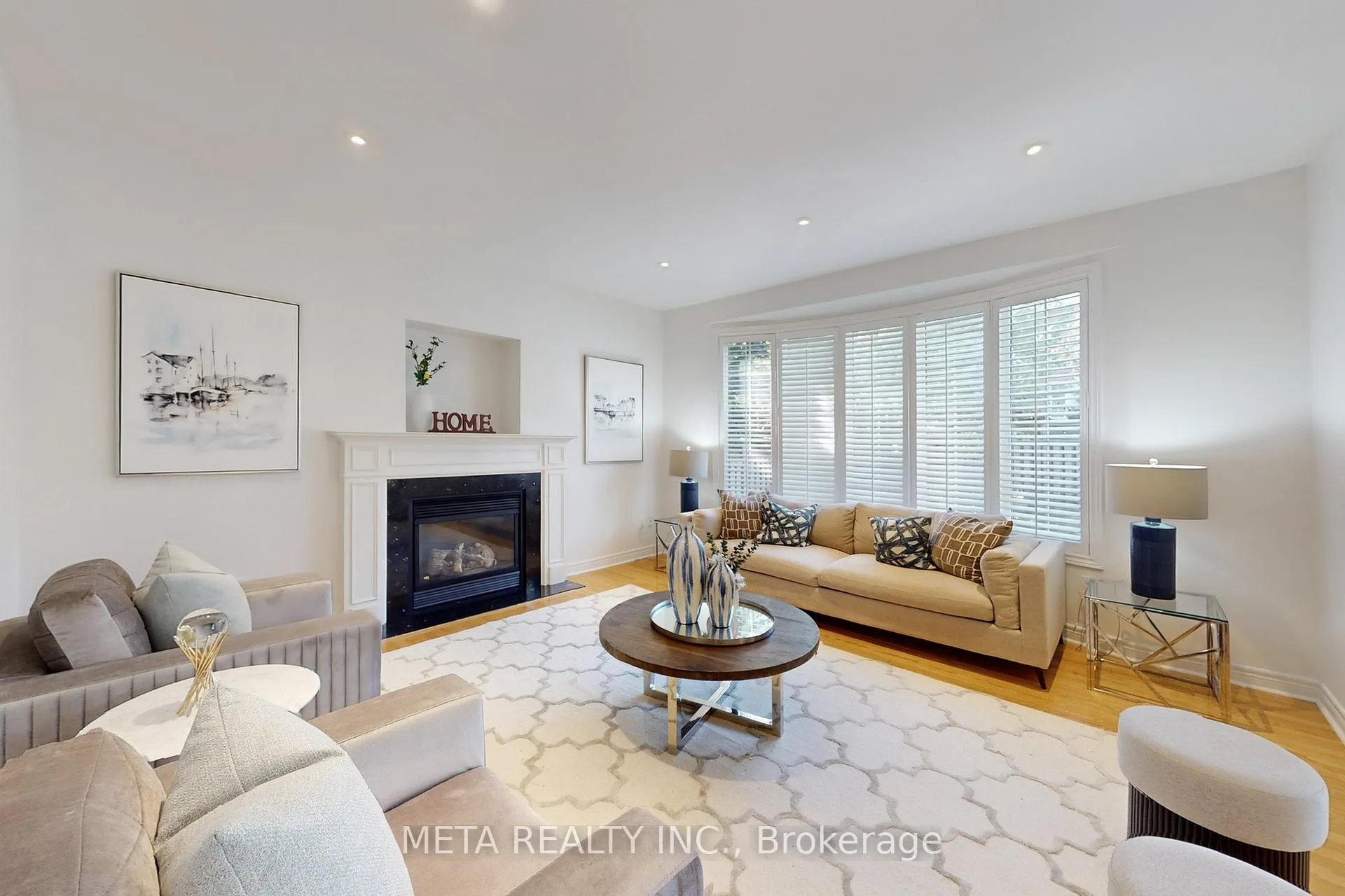 Photo 4 of 188 Willis Drive, Aurora, Aurora Highlands — HOMEH
