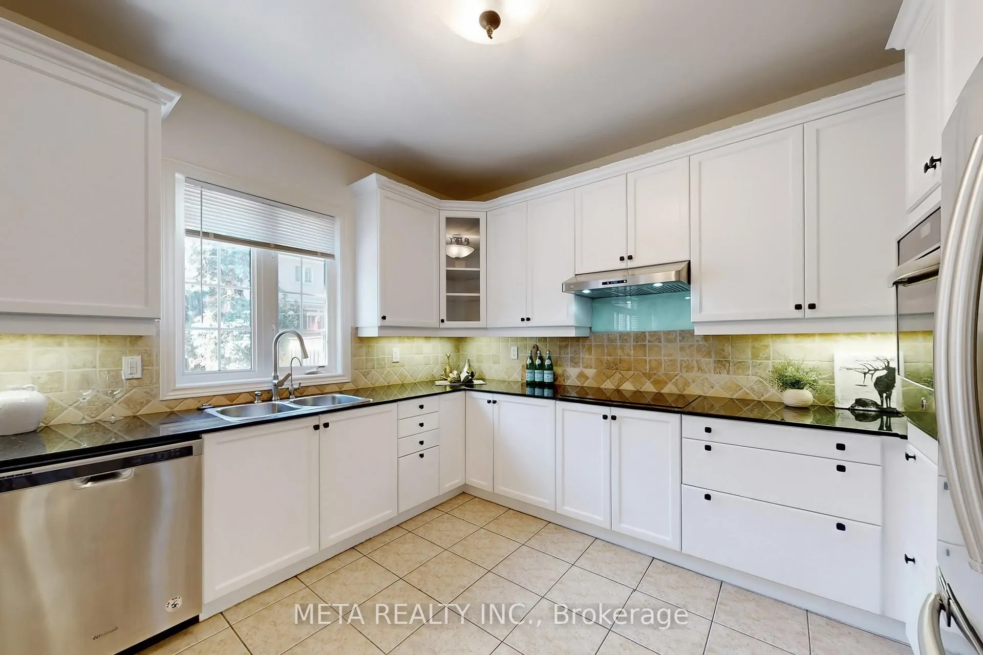 Photo 8 of 188 Willis Drive, Aurora, Aurora Highlands — HOMEH