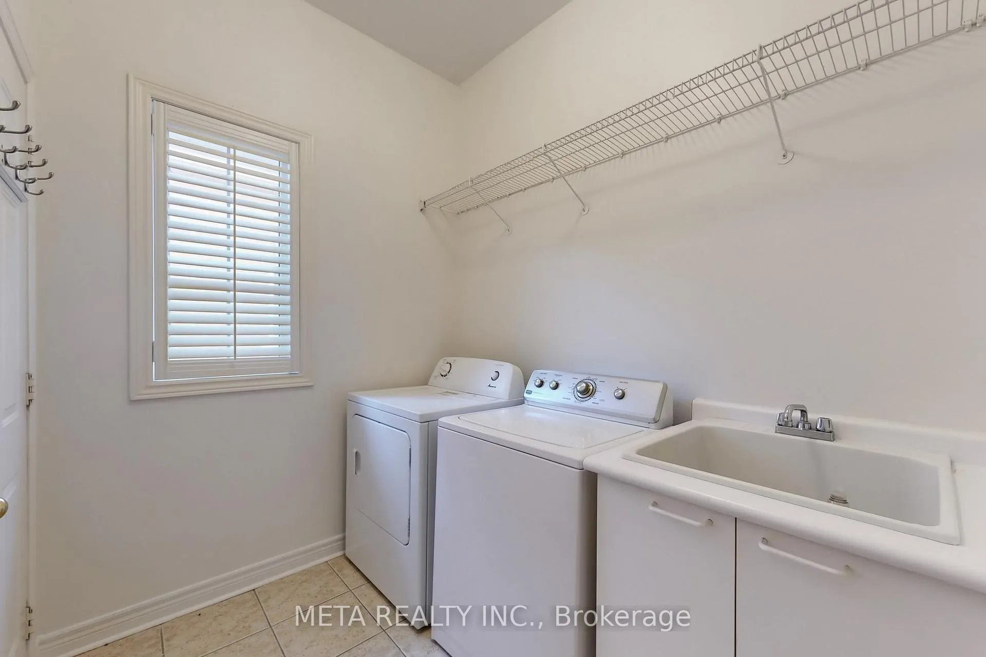 Photo 13 of 188 Willis Drive, Aurora, Aurora Highlands — HOMEH