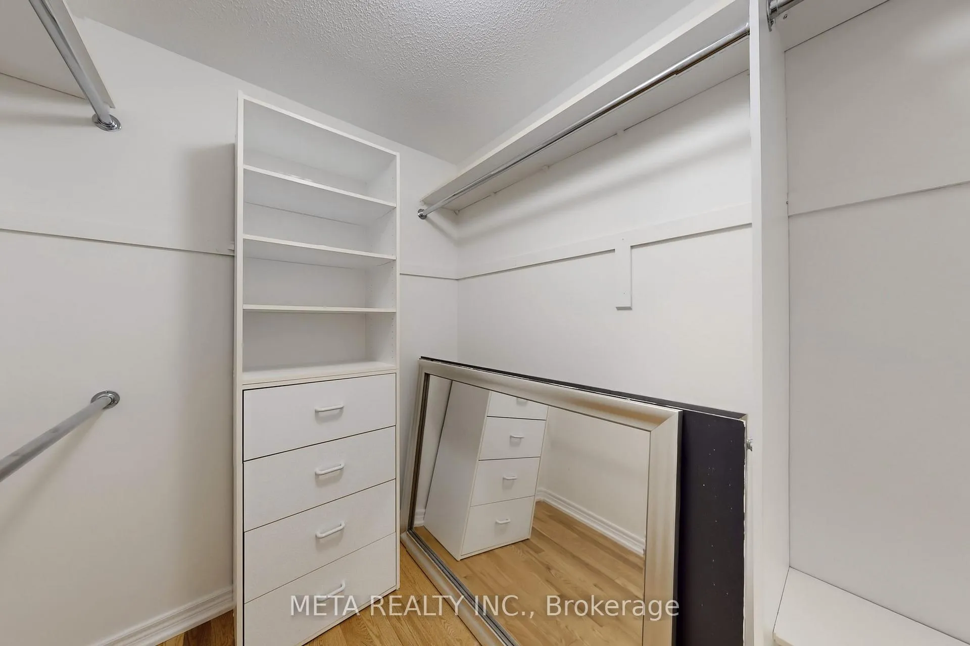 Photo 16 of 188 Willis Drive, Aurora, Aurora Highlands — HOMEH