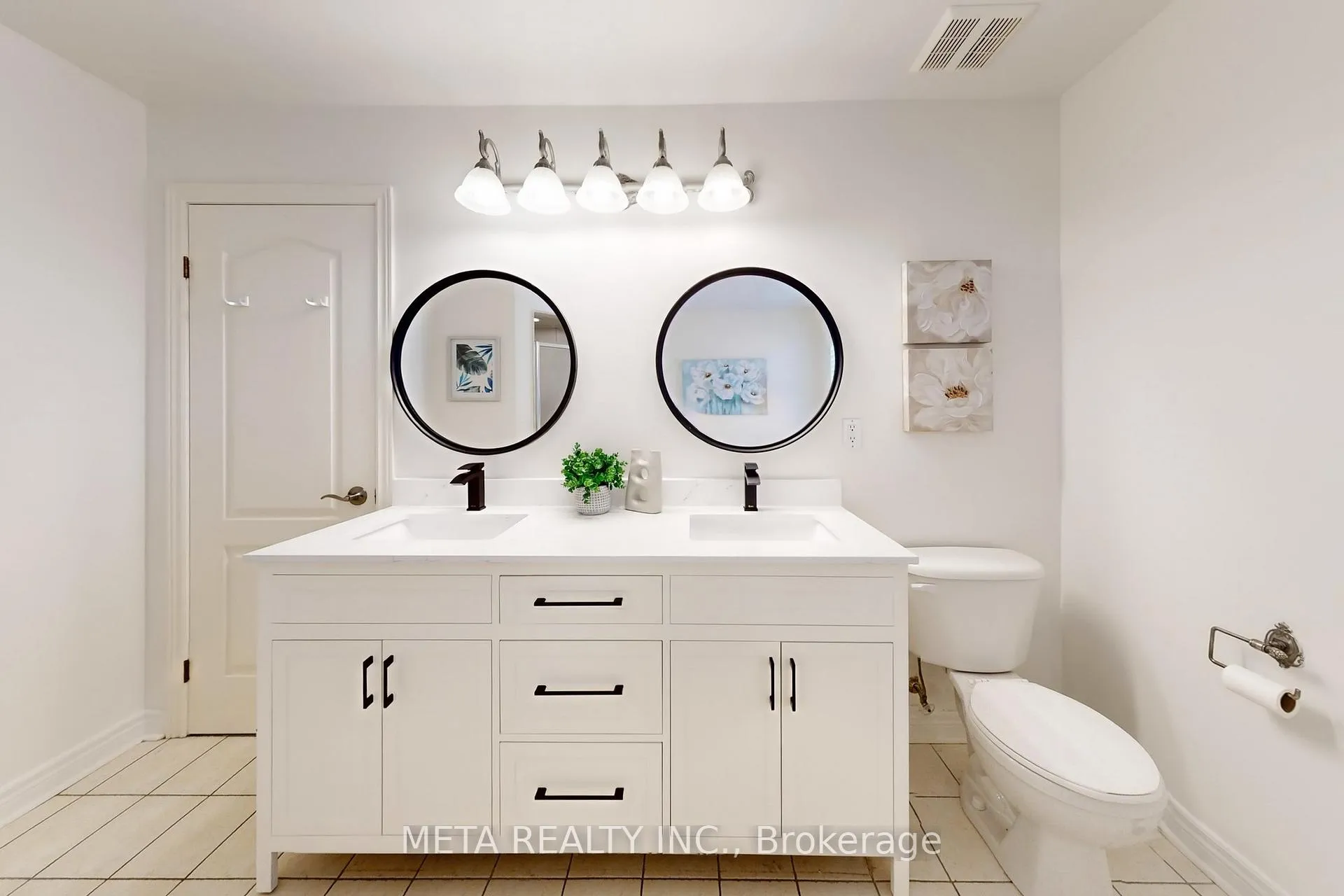 Photo 17 of 188 Willis Drive, Aurora, Aurora Highlands — HOMEH