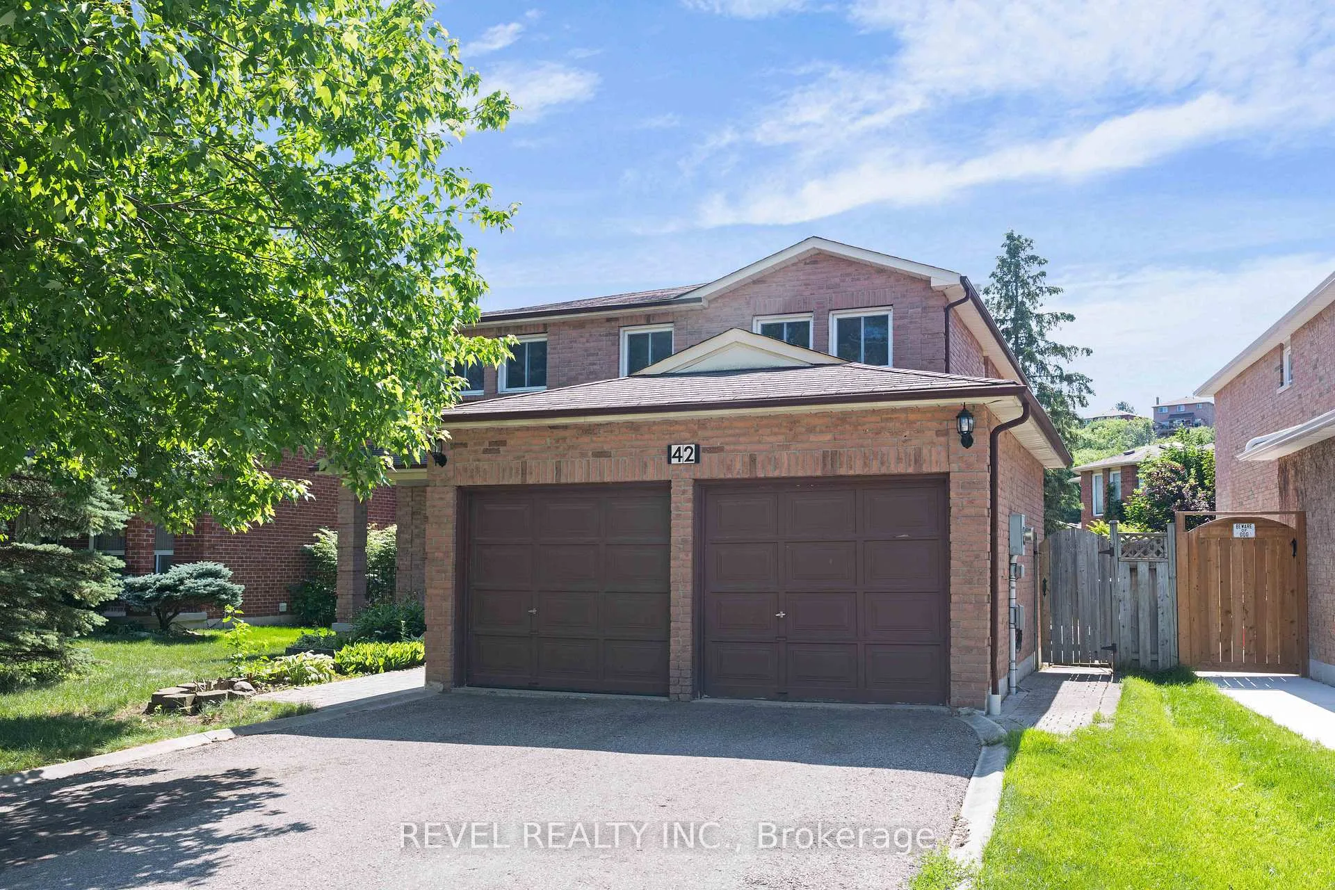 Photo 1 of 42 Deer Valley Drive, Caledon, Bolton West — HOMEH