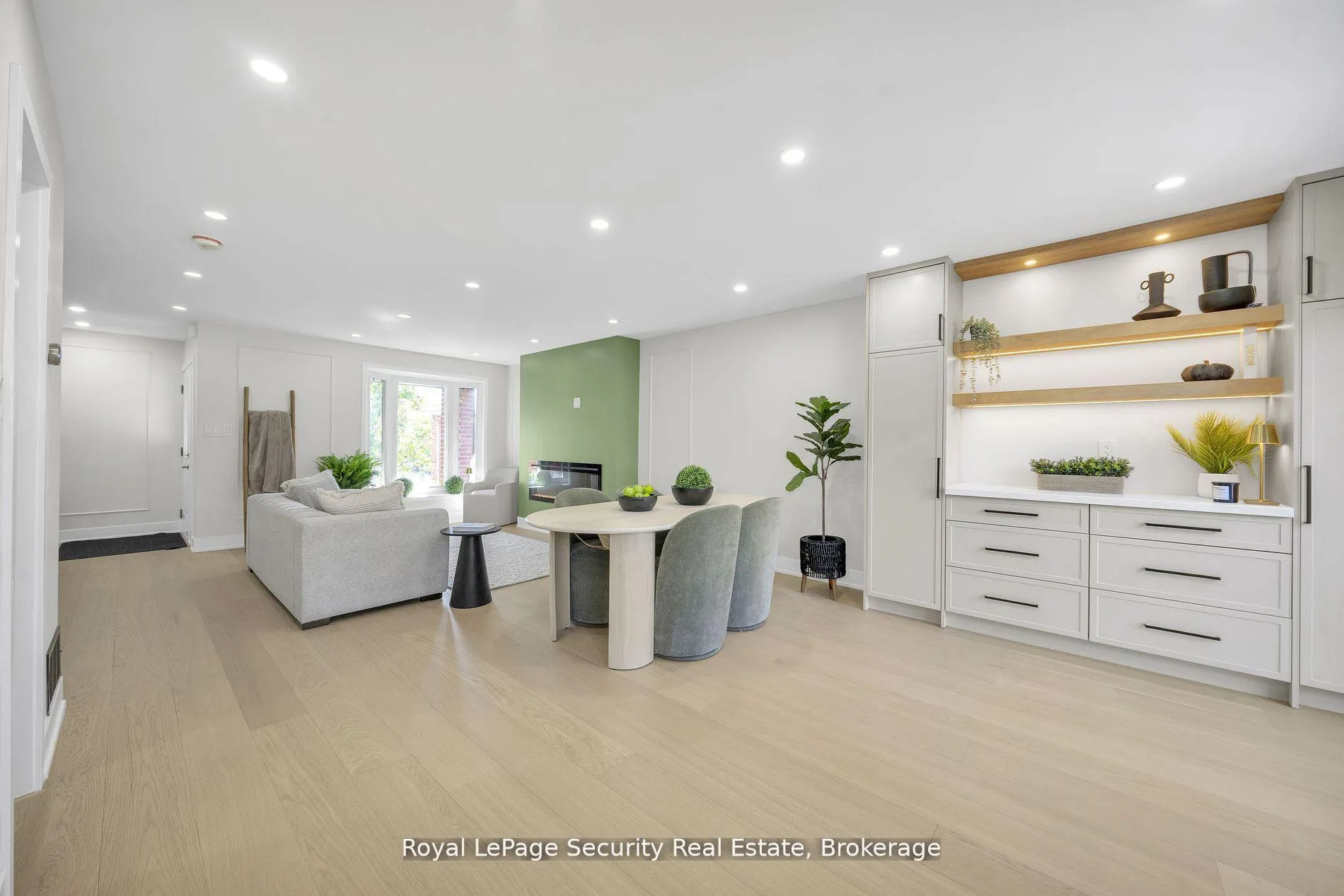 Photo 13 of 74 Andrea Lane, Vaughan, East Woodbridge — HOMEH