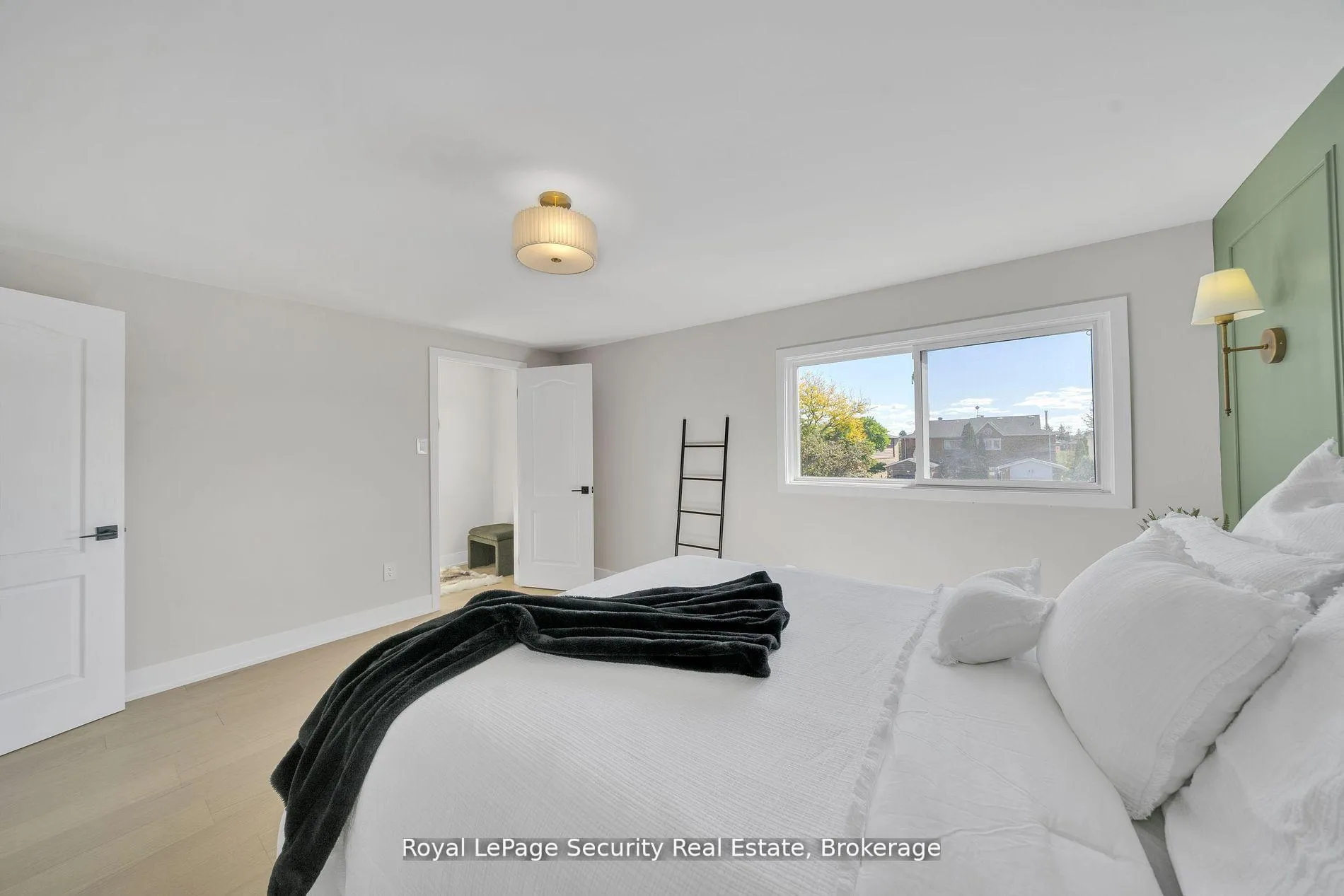 Photo 18 of 74 Andrea Lane, Vaughan, East Woodbridge — HOMEH
