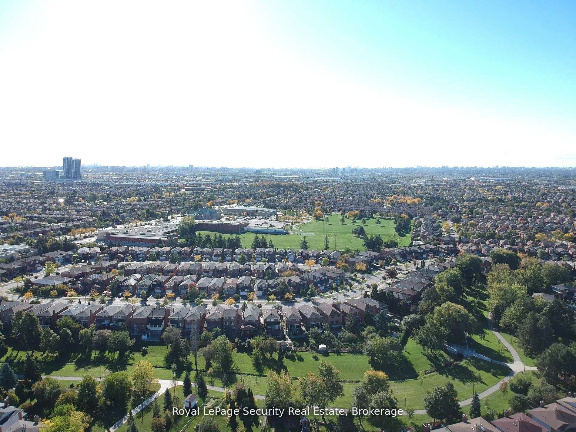 Photo 39 of 74 Andrea Lane, Vaughan, East Woodbridge — HOMEH