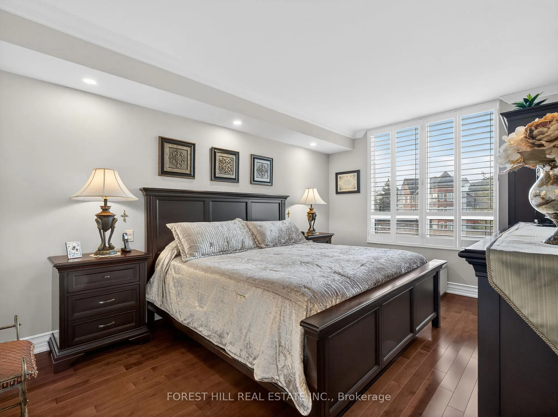 Photo 15 of Unit 206, 100 Promenade Circle, Vaughan, Brownridge — HOMEH