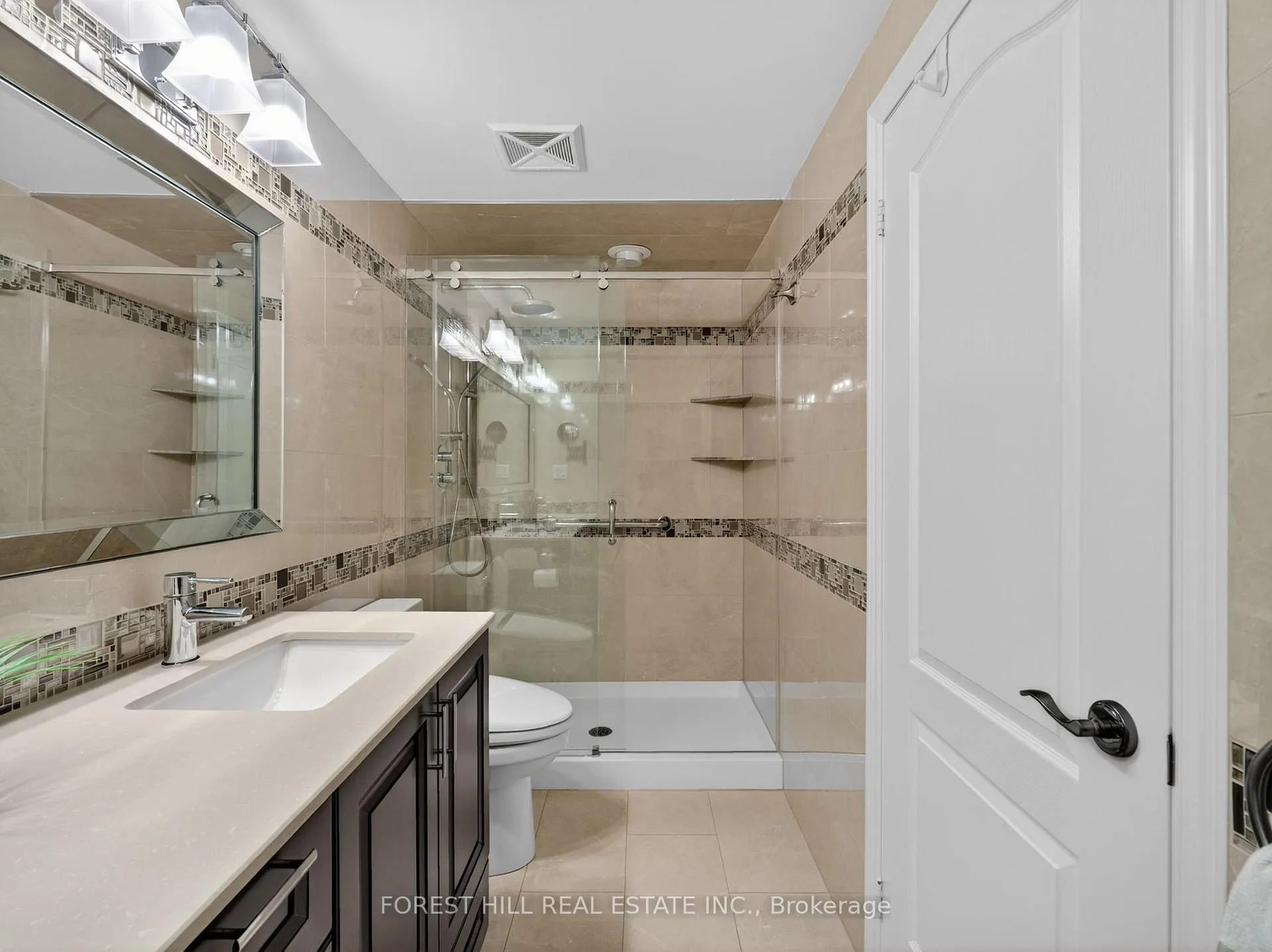 Photo 18 of Unit 206, 100 Promenade Circle, Vaughan, Brownridge — HOMEH