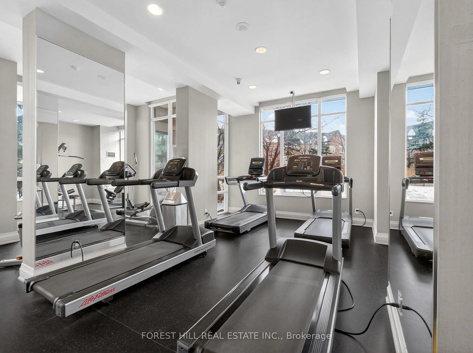 Photo 29 of Unit 206, 100 Promenade Circle, Vaughan, Brownridge — HOMEH