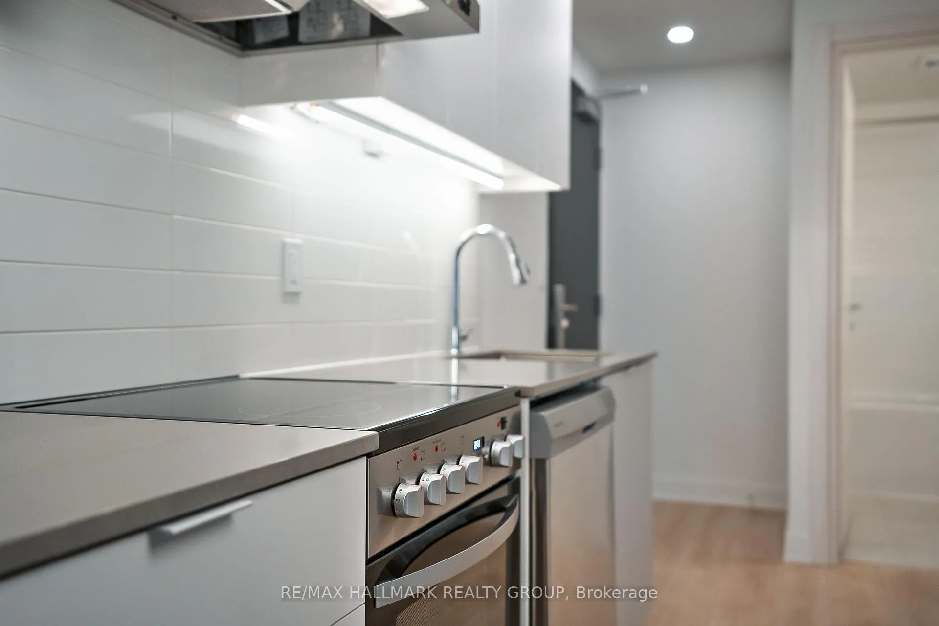 Photo 6 of Unit 2214, 199 Rideau Street, Ottawa, Lower Town/Byward Market — HOMEH