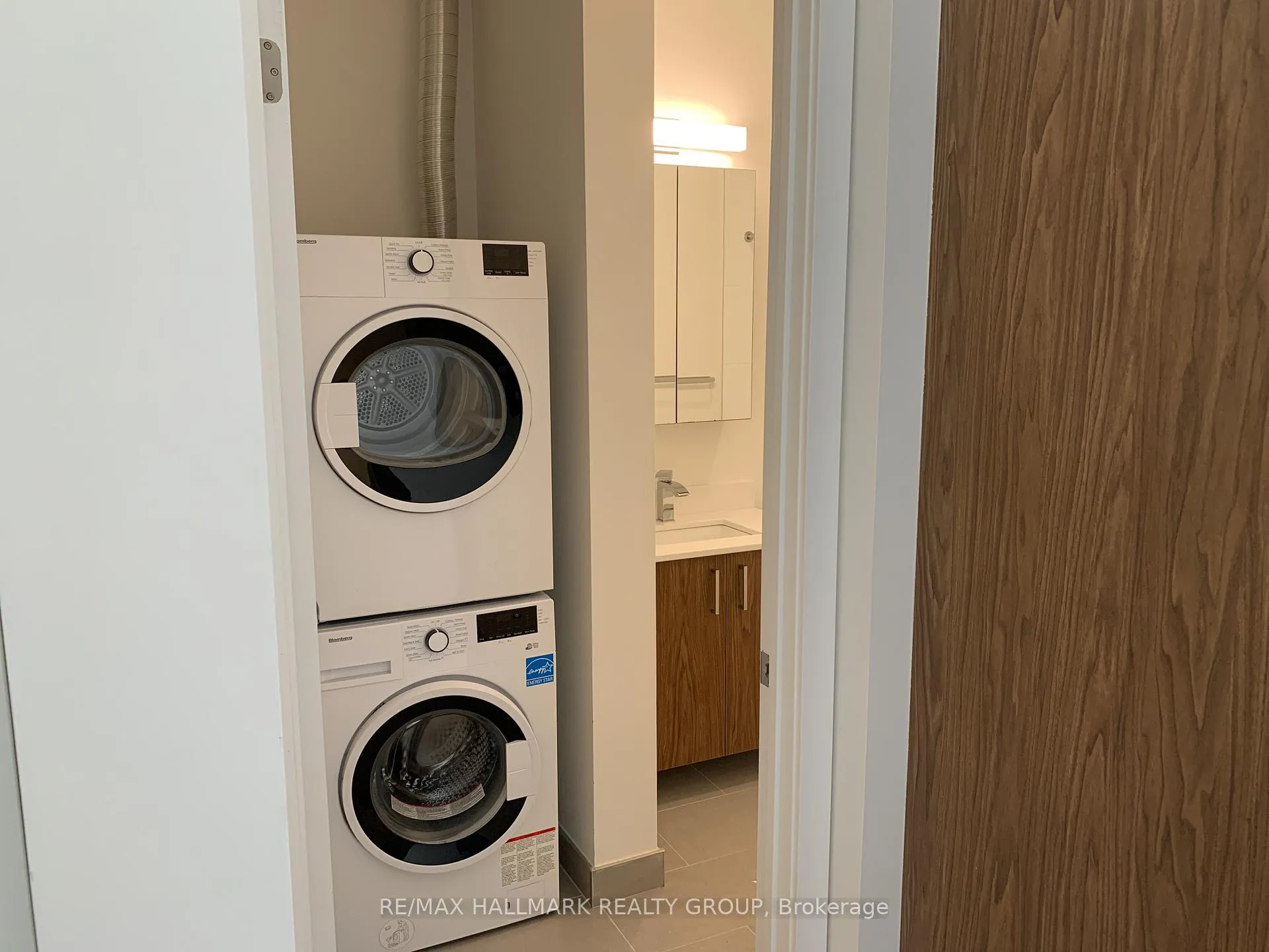 Photo 9 of Unit 702, 192 Bronson Avenue, Ottawa, West Centre Town — HOMEH