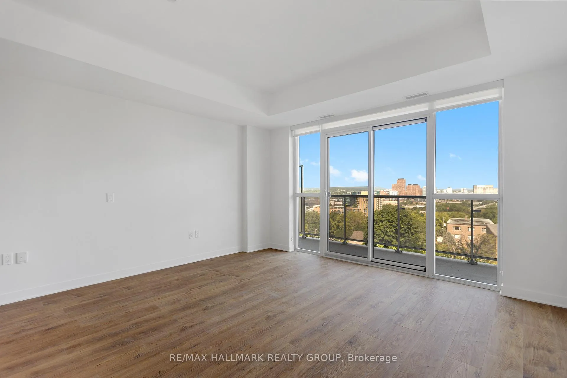 Photo 7 of Unit 303, 192 Bronson Avenue, Ottawa, West Centre Town — HOMEH