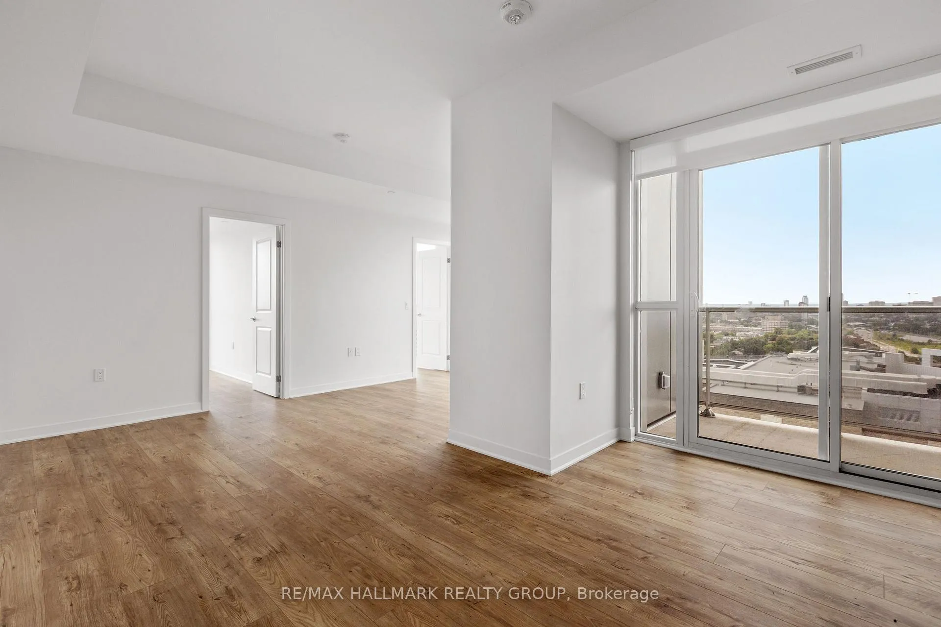 Photo 7 of Unit 604, 192 Bronson Avenue, Ottawa, West Centre Town — HOMEH