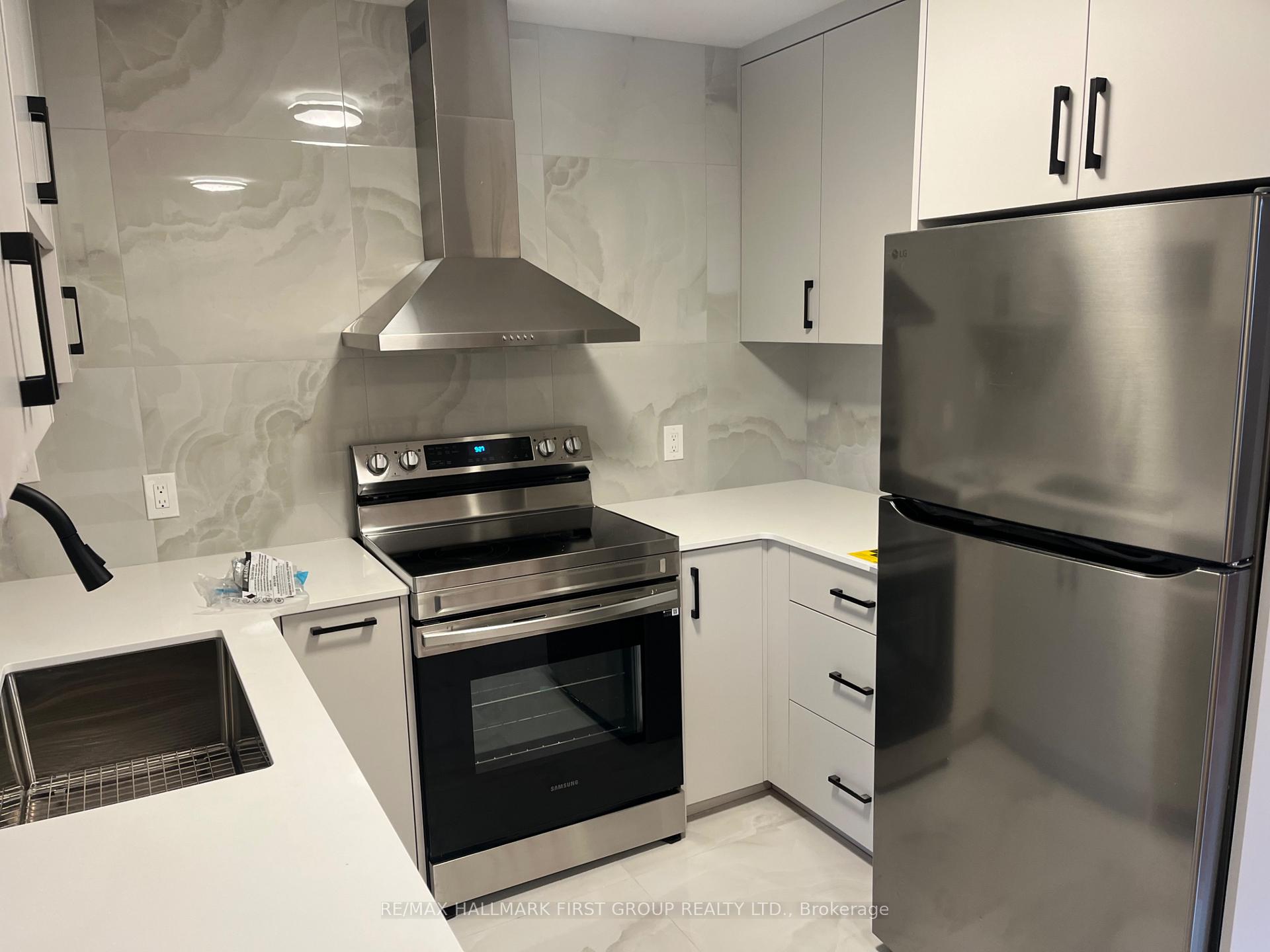 Photo 5 of Unit Upper U, 468 Mortimer Avenue, Toronto, Danforth Village-East York — HOMEH
