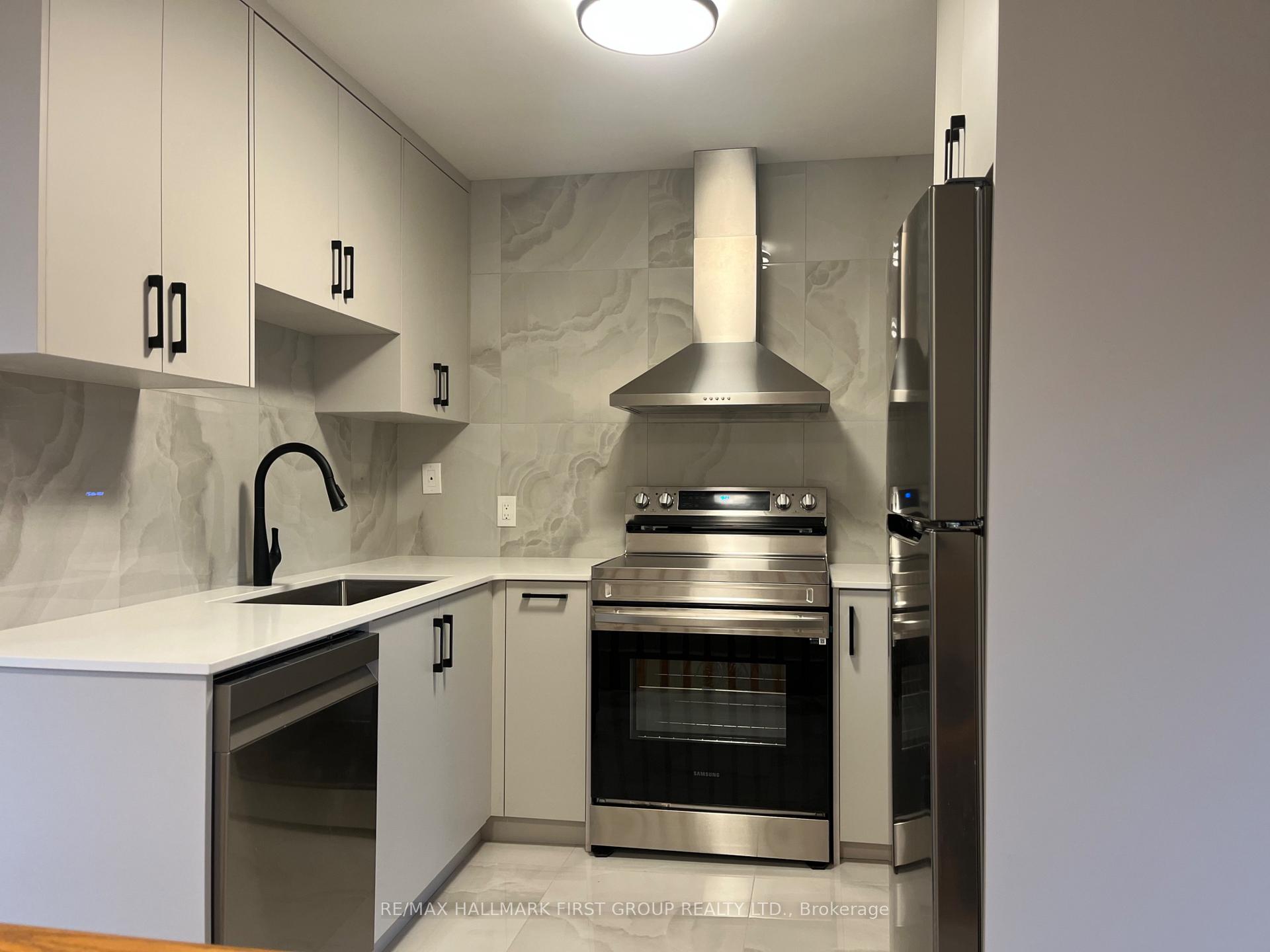 Photo 6 of Unit Upper U, 468 Mortimer Avenue, Toronto, Danforth Village-East York — HOMEH